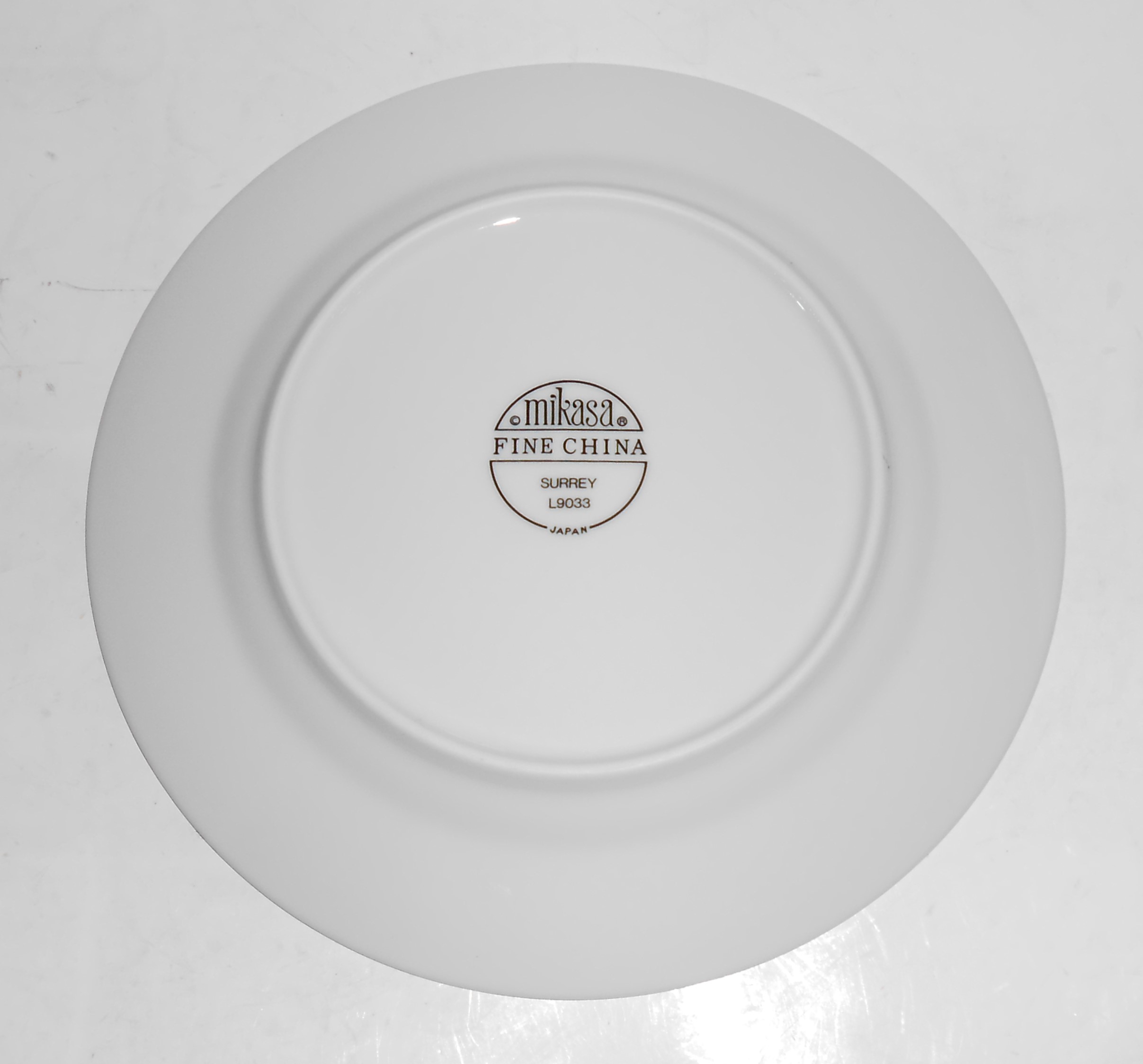Mikasa Fine China Porcelain Surrey L9033 Salad Plate