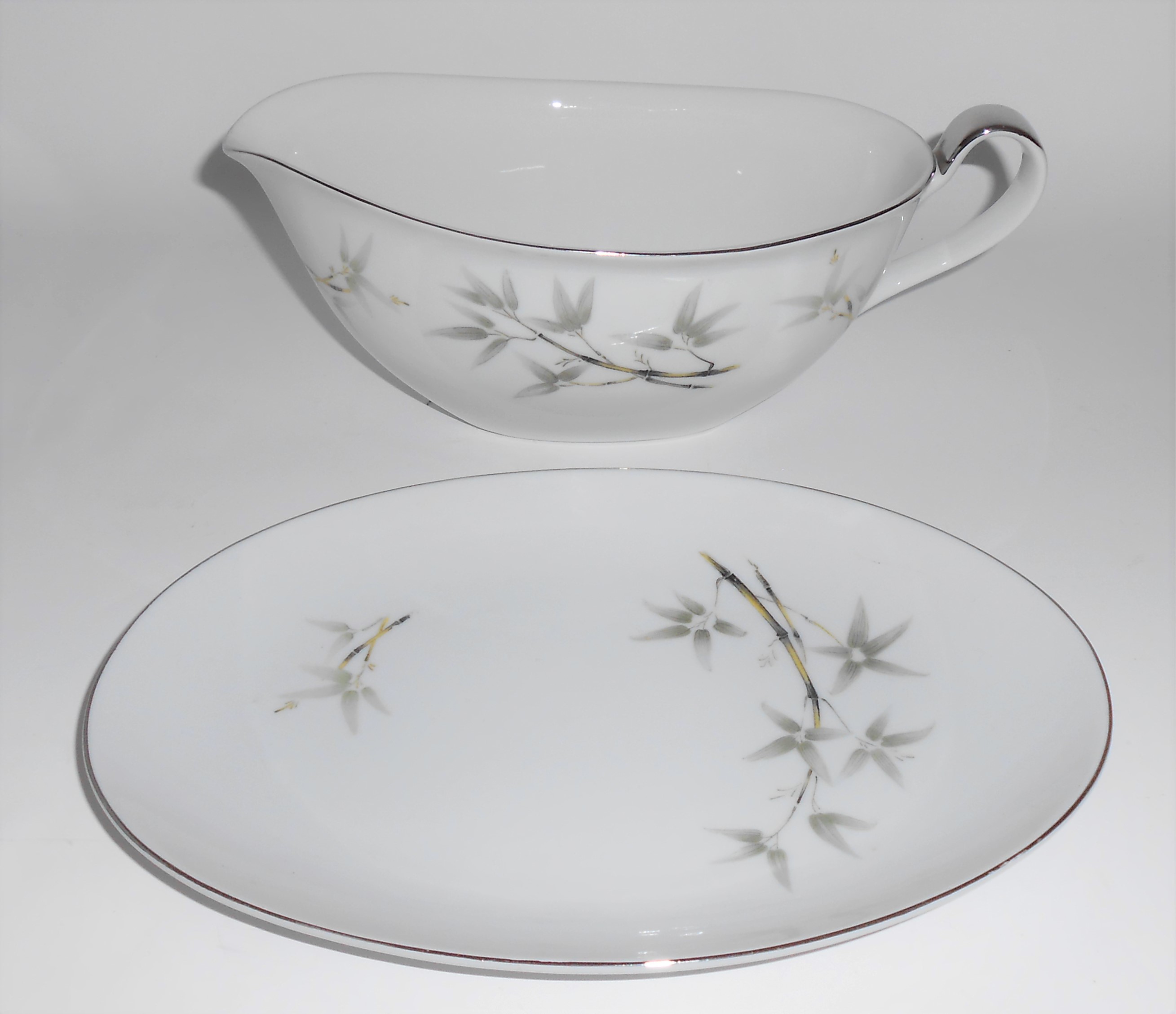 Seyei Fine China Japan Porcelain Bamboo Garden Gravy