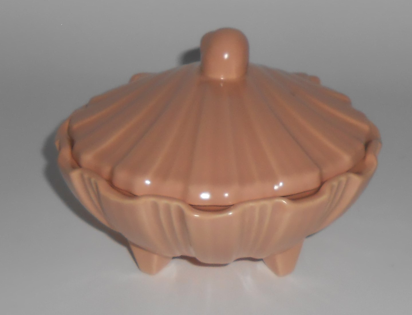 Franciscan Pottery Catalina Rancho Satin Coral Chowder