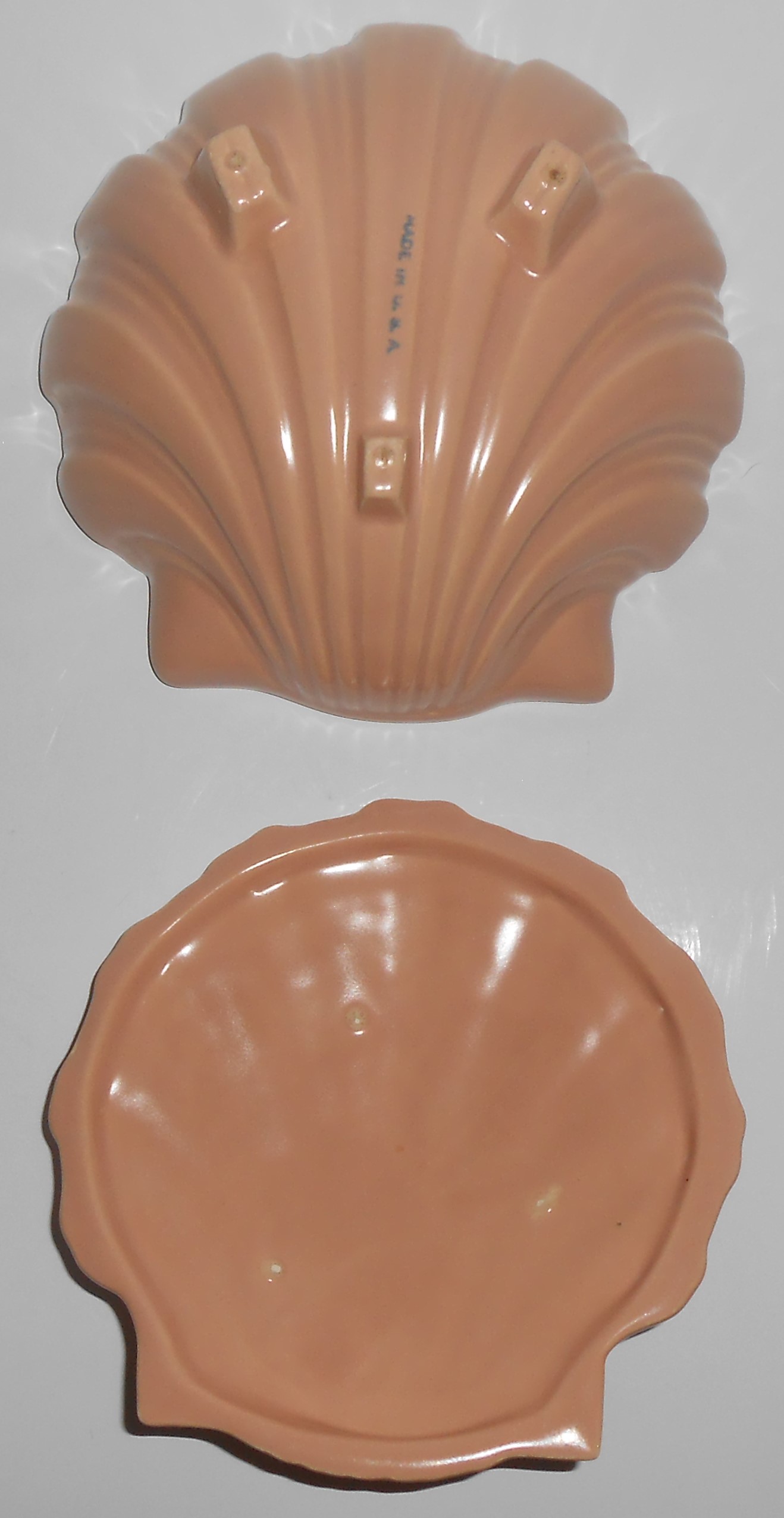 Franciscan Pottery Catalina Rancho Satin Coral Chowder
