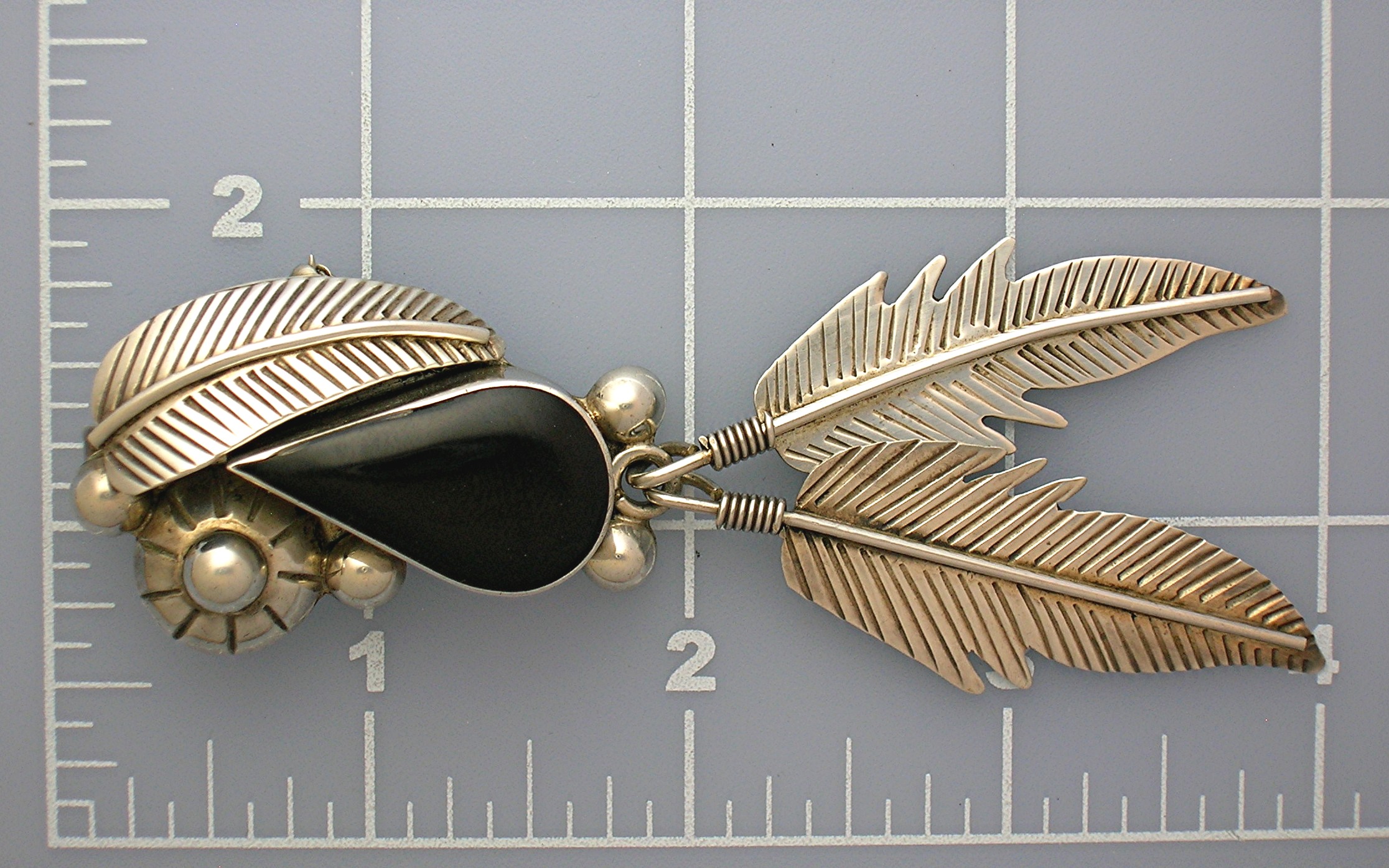 Taxco Mexico Black Onyx Sterling Silver Feathers Pin Pe