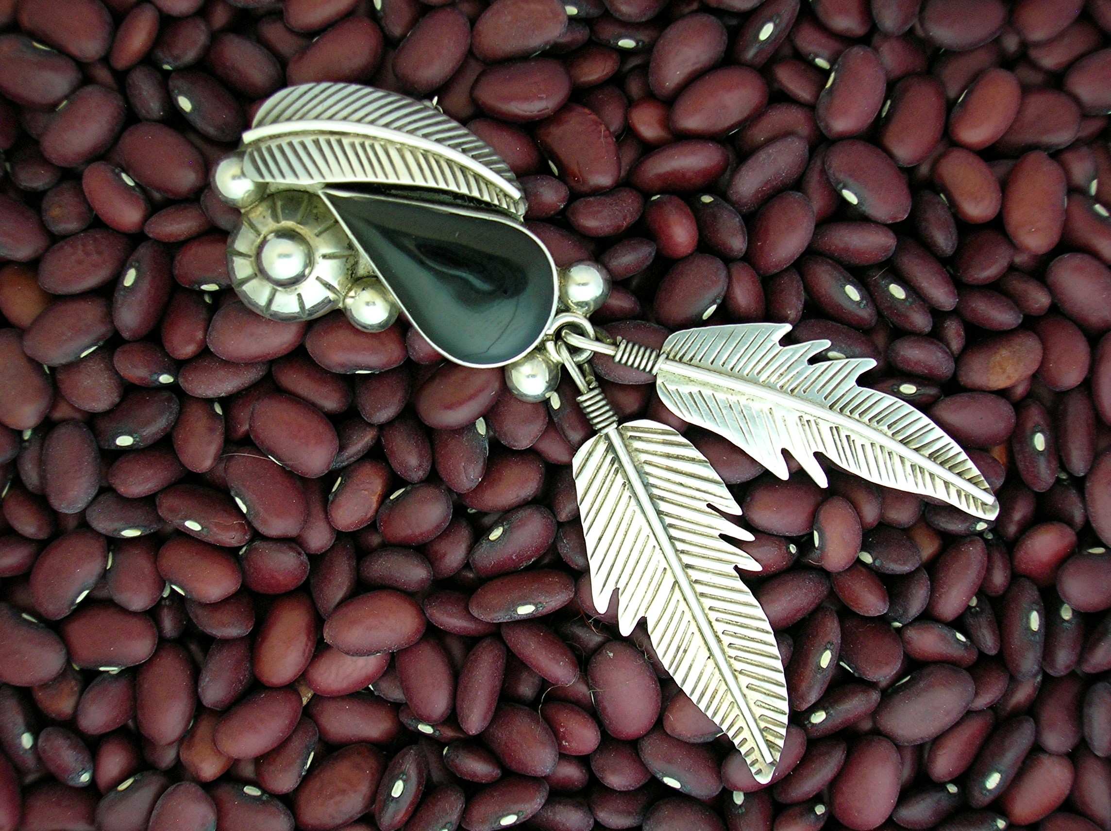 Taxco Mexico Black Onyx Sterling Silver Feathers Pin Pe