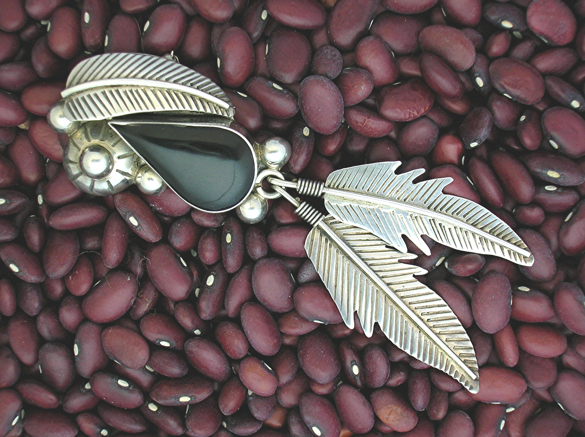 Taxco Mexico Black Onyx Sterling Silver Feathers Pin Pe