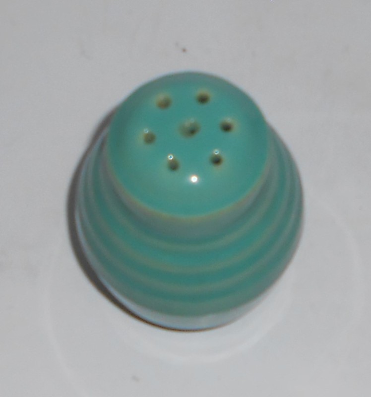 VINTAGE Bauer Pottery Ring Ware Jade Barrel Shaker