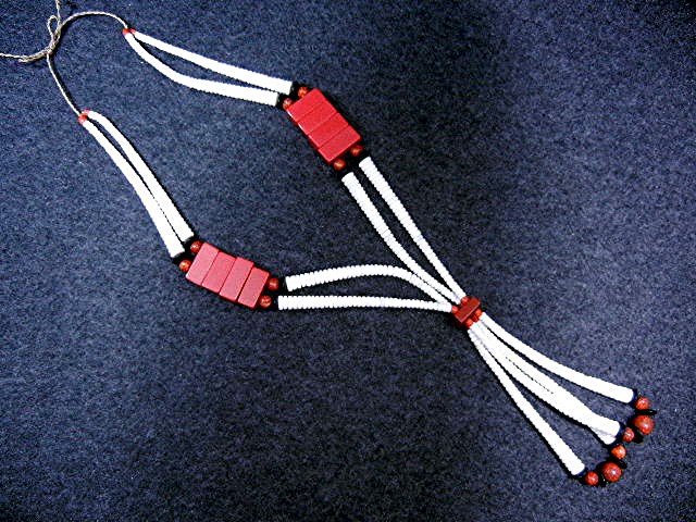 Native American Sponge Coral Onyx Glass Necklace