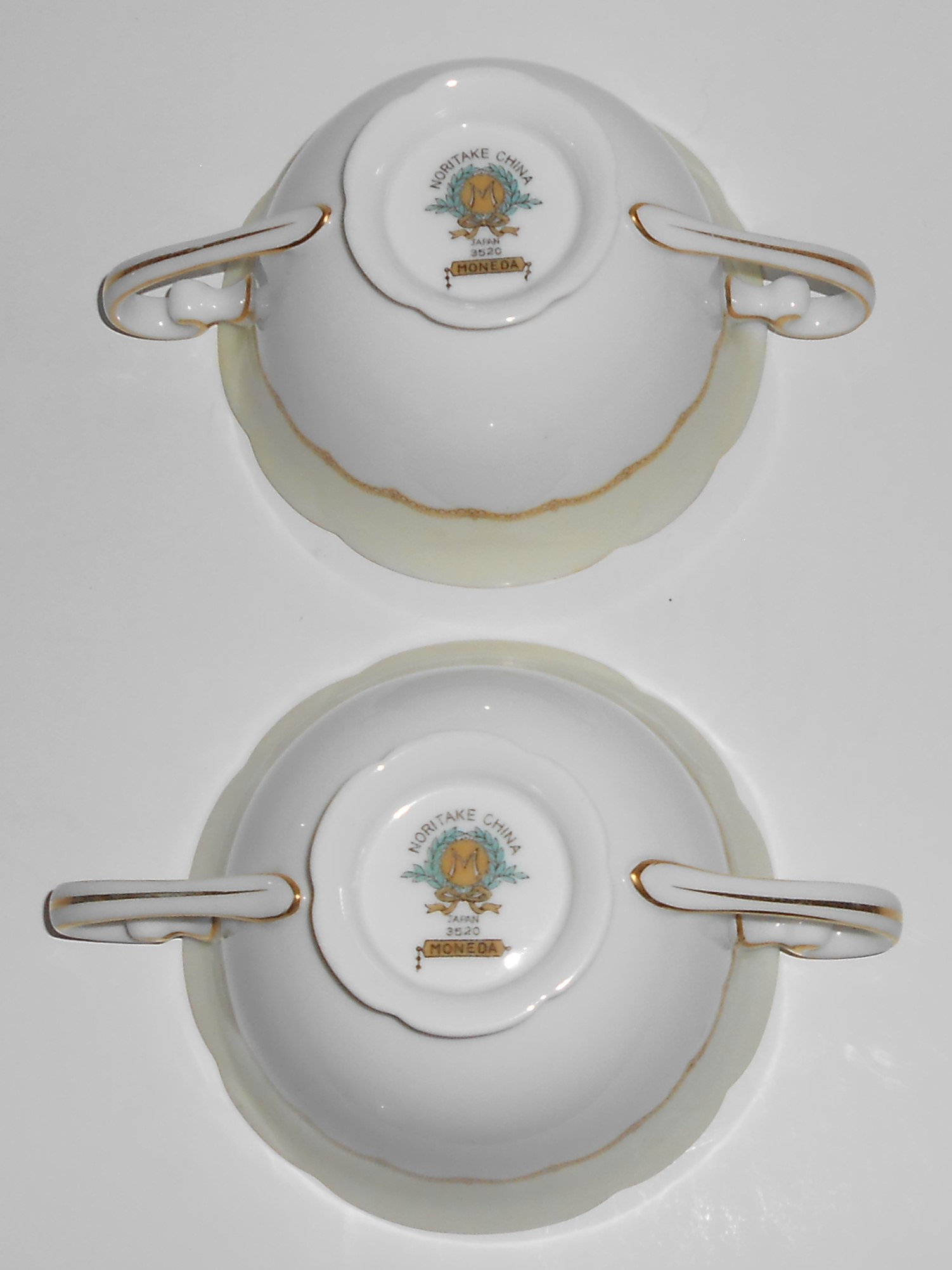 Noritake Porcelain China Pr Moneda Bouillon Soup w/Gold