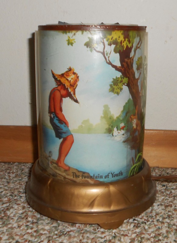 VINTAGE The Fountain Of Youth Roto-Vue Lamp - WORKING
