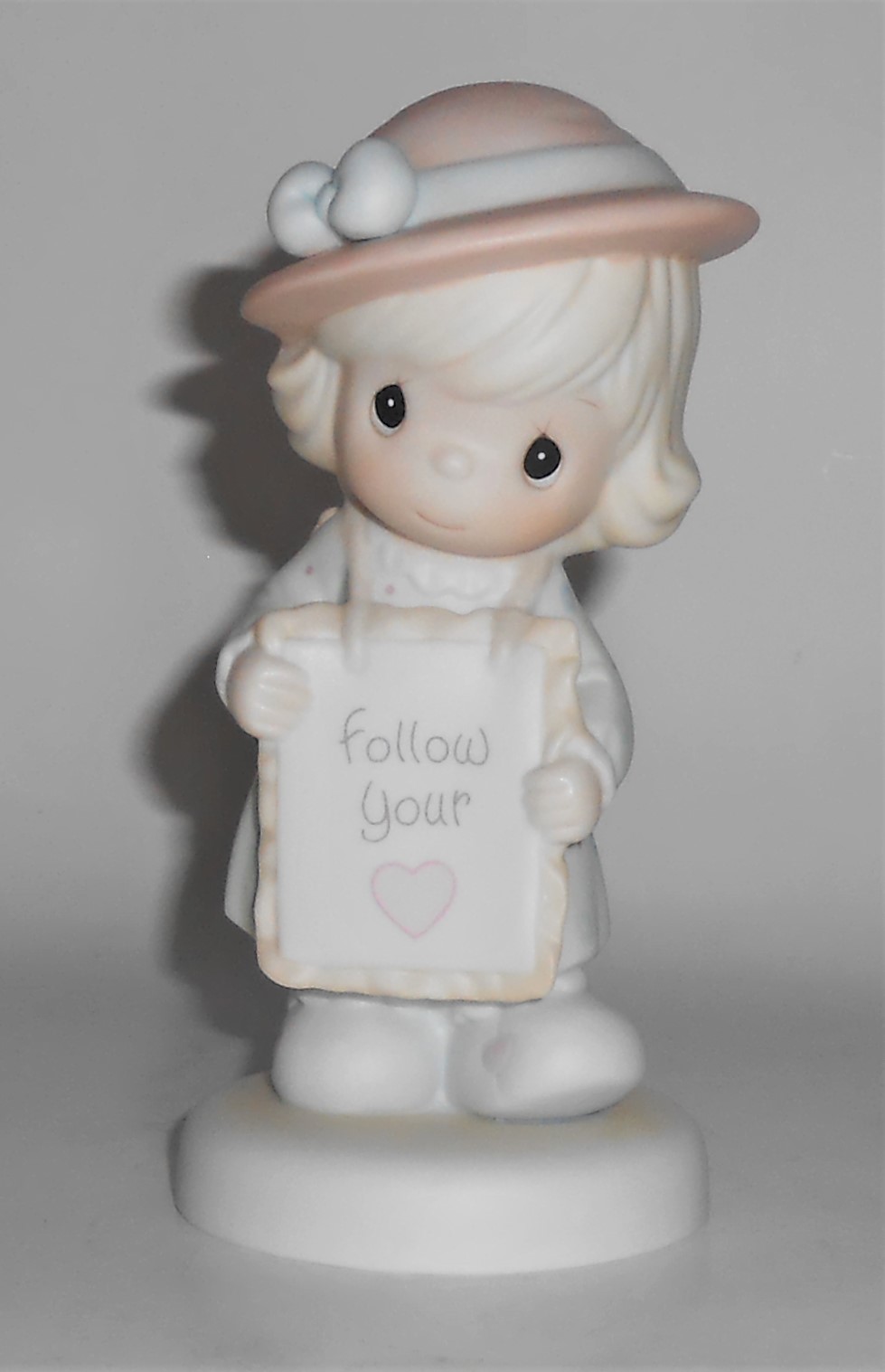 Precious Moments Follow Your Heart 1995 Event Figurine
