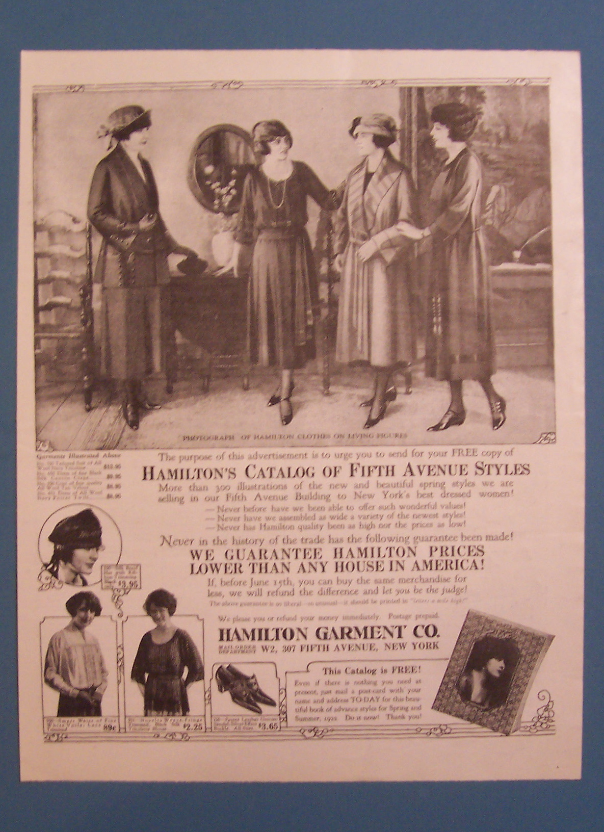 1922  Hamilton  Garment  Co.