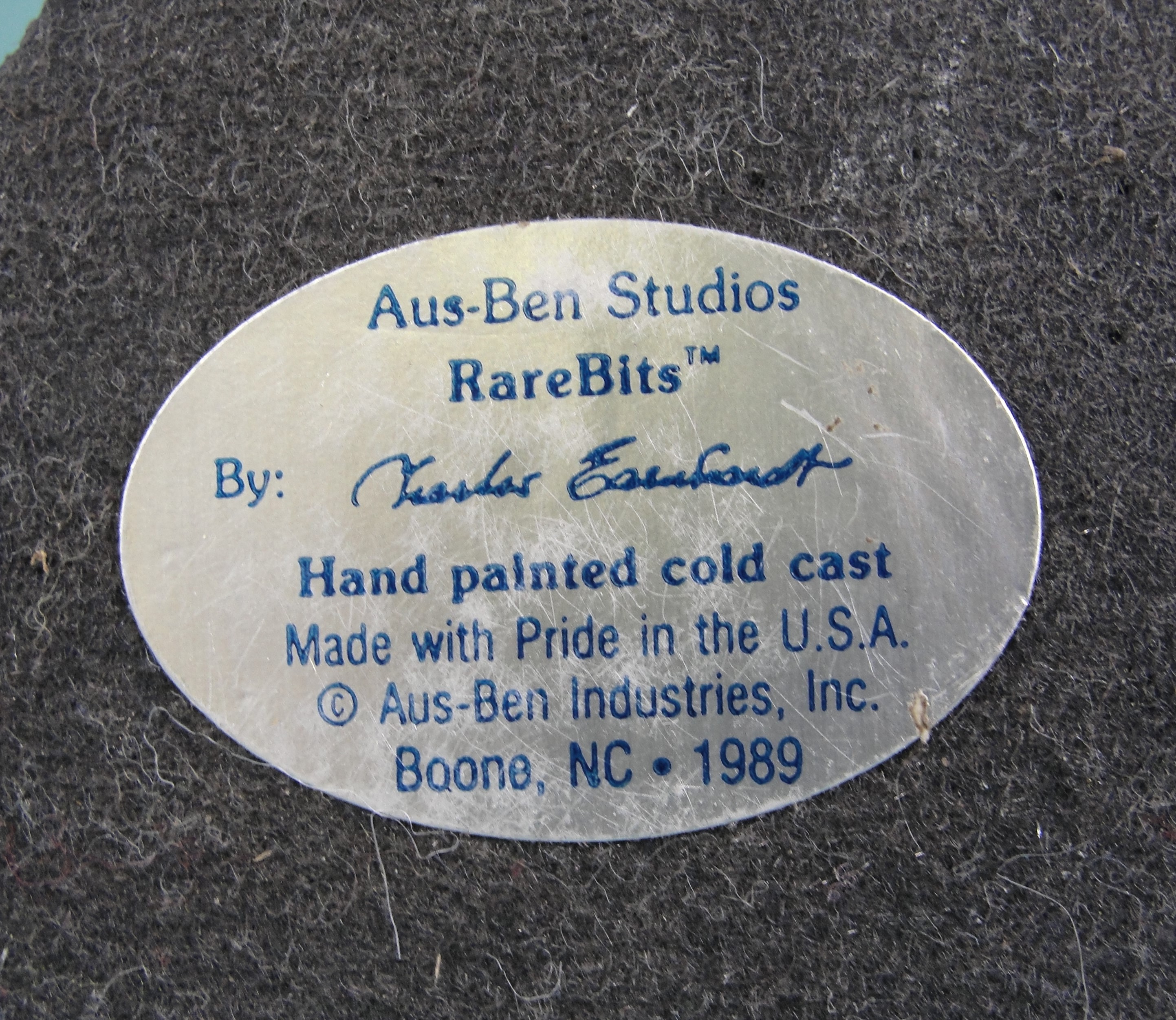 1989 Aus-Ben Studios Resin Skunk