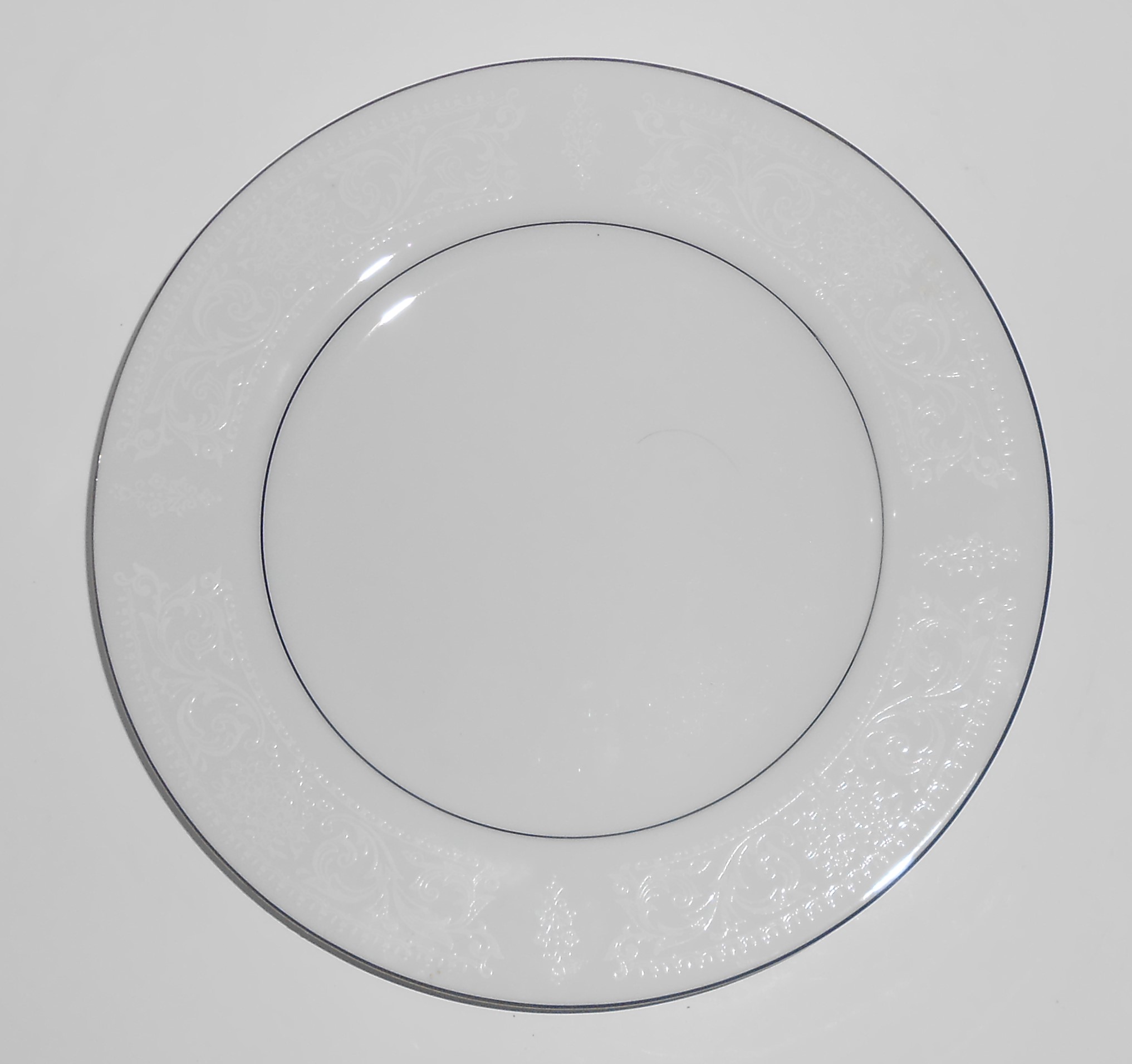 Salem Heritage China Lace Bouquet Platinum Bread Plate