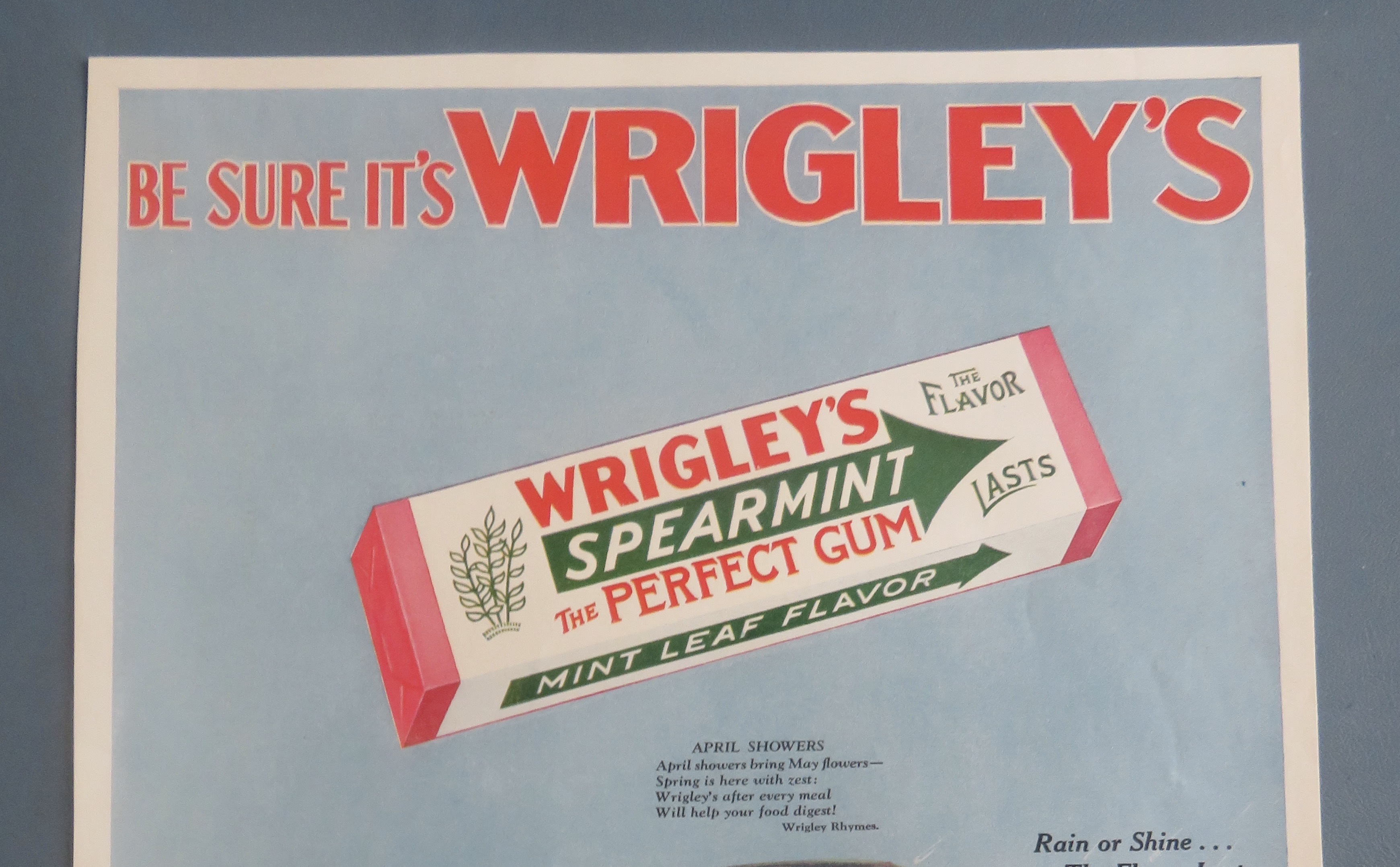 1929 Wrigley's Spearmint Gum w Man & Woman In The Rain