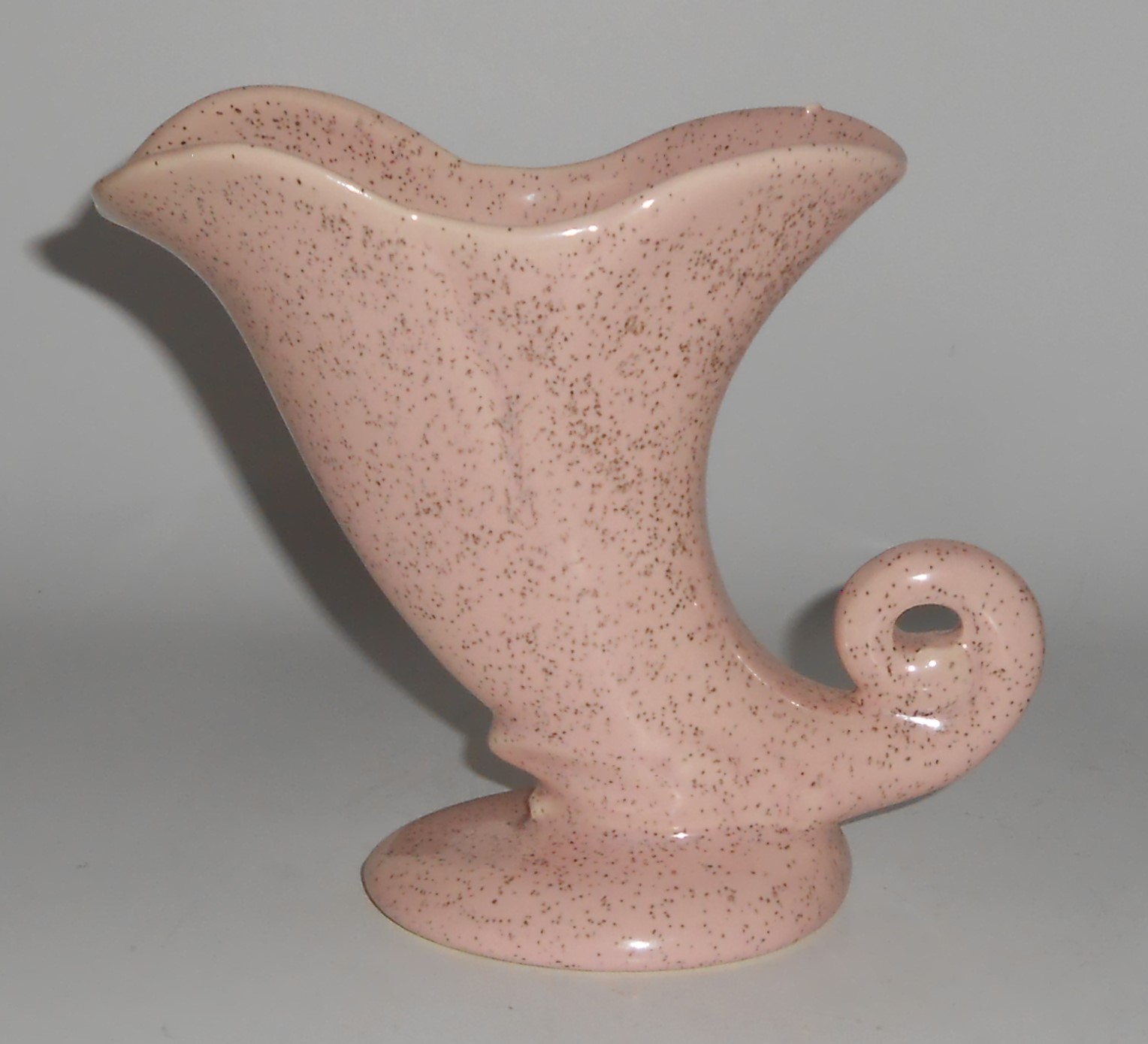 Bauer Pottery Pink Speckle #690 Cornucopia Vase