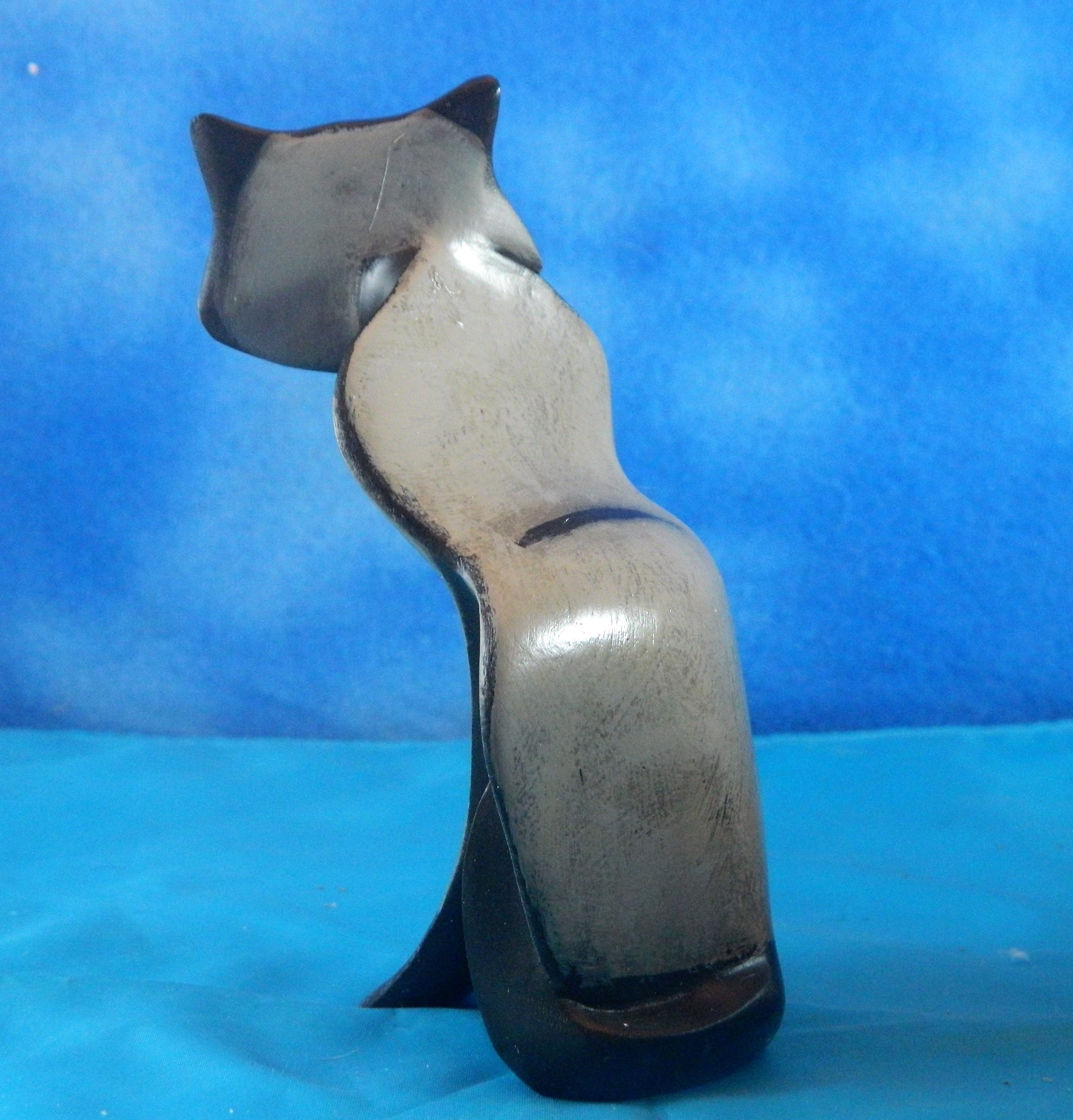 Linda Pleet Menagerie Angular Sitting Siamese Cat