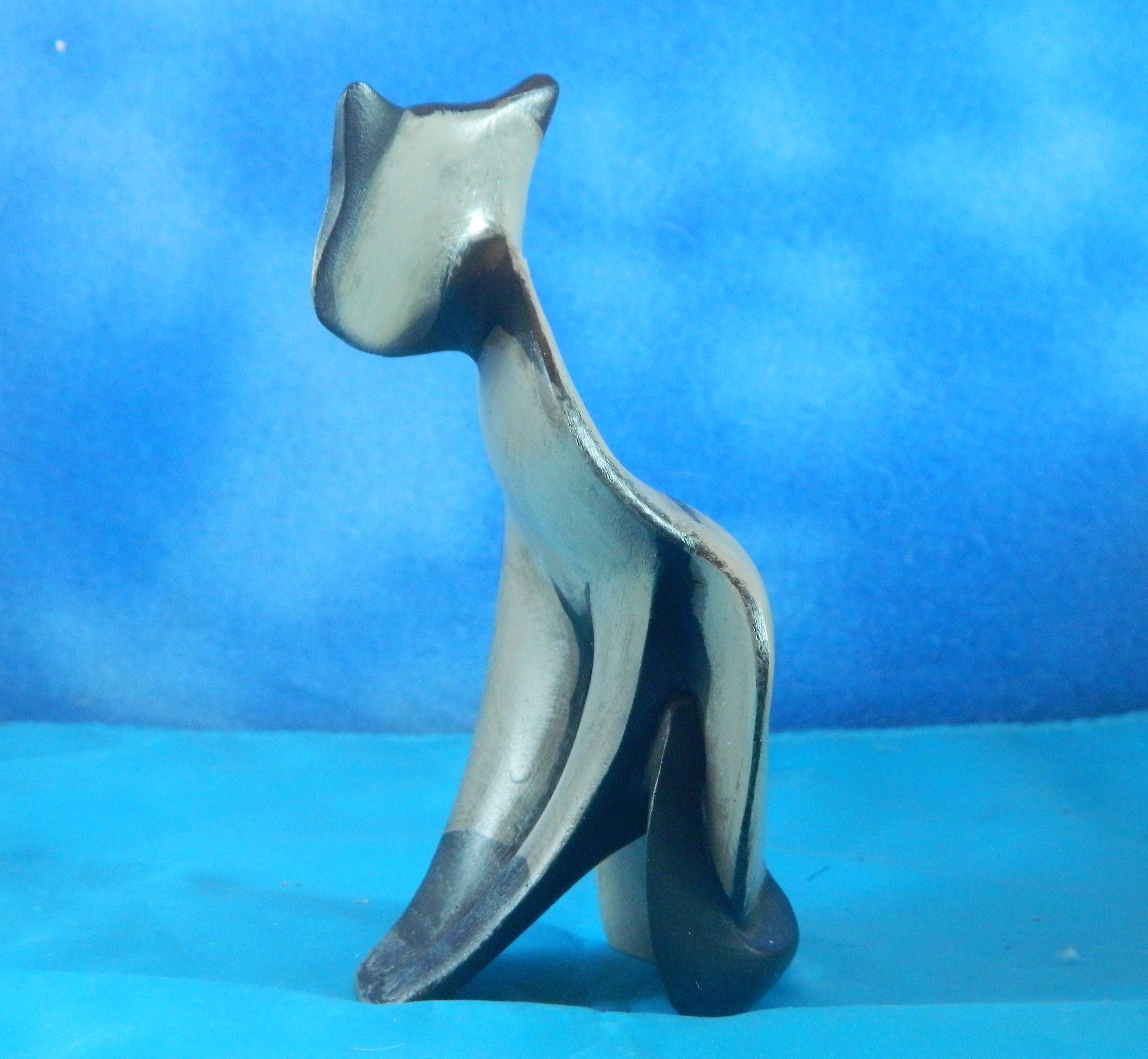 Linda Pleet Menagerie Angular Sitting Siamese Cat
