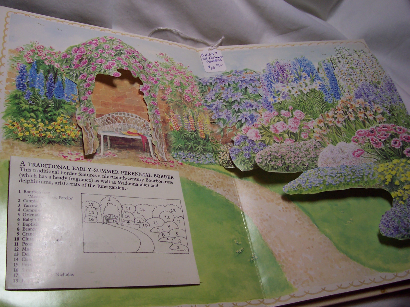 Old Fashioned Gardens Pop Up Book