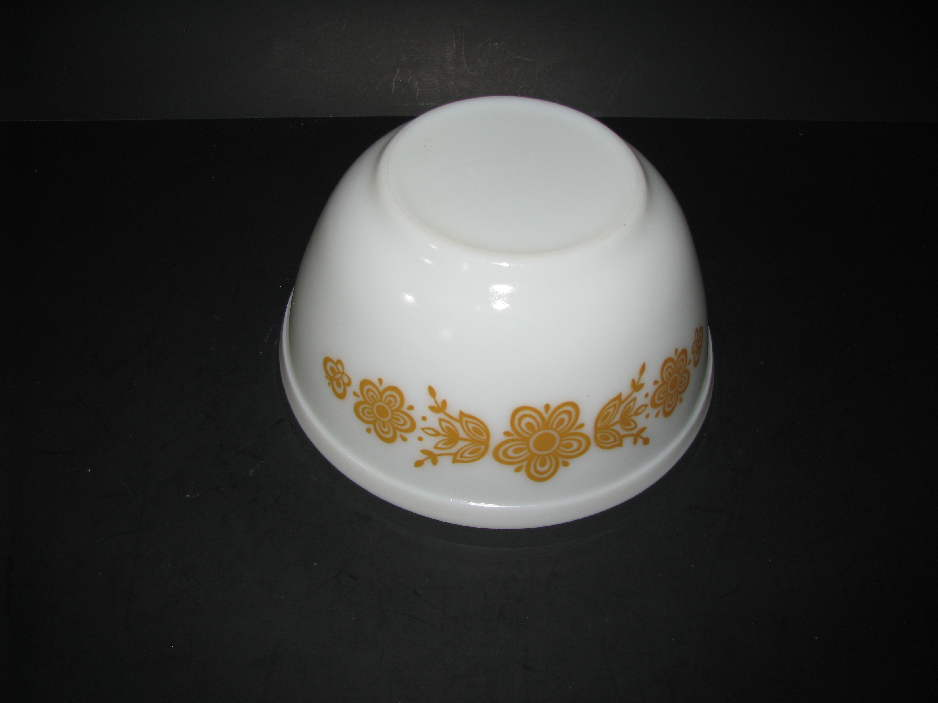 Vintage Pyrex Butterfly Gold 402 1.5qt Nesting Bowl