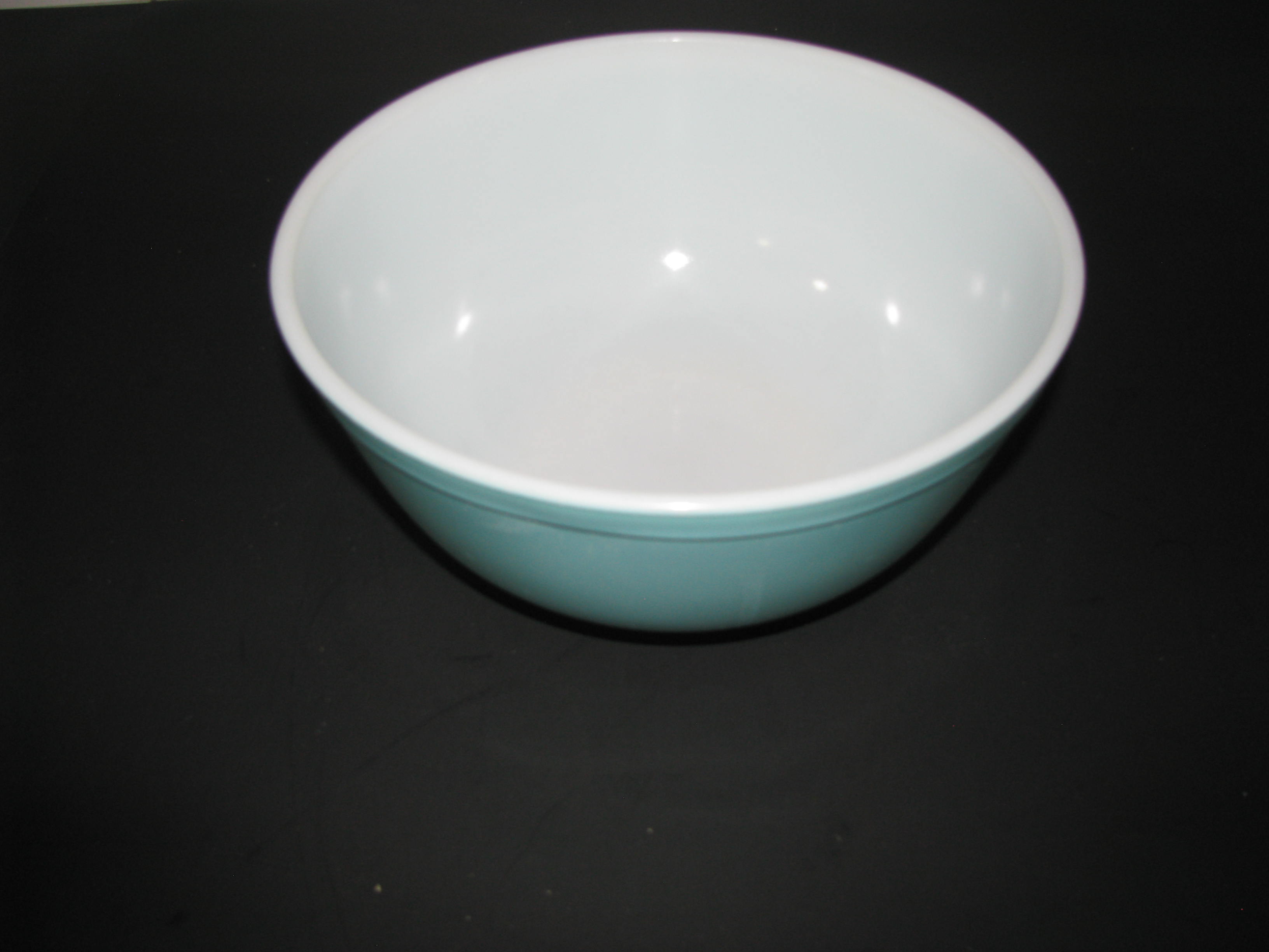 Vintage Pyrex Turquoise Blue Bowl