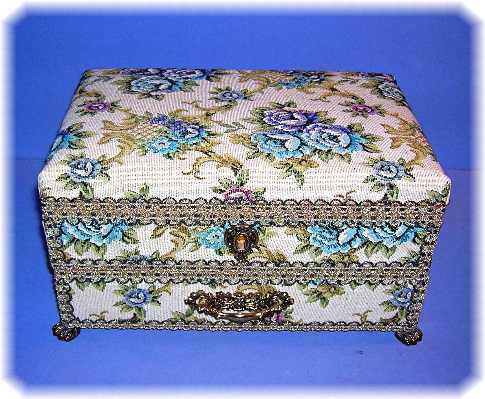 Music Jewel Box Brocade Brass Claw Feet Japan 60s
