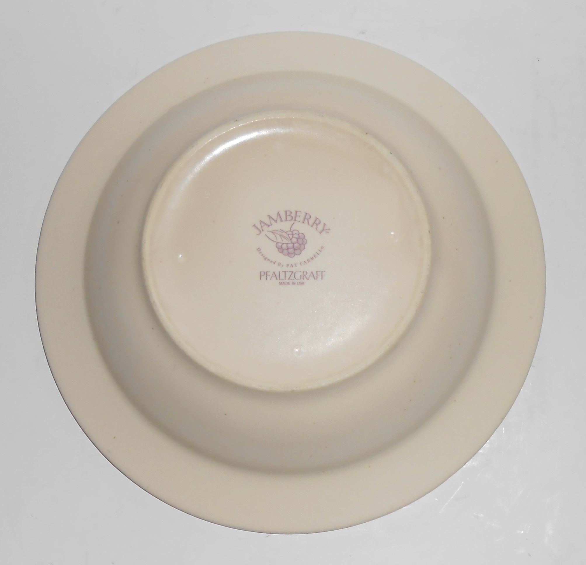 Pfaltzgraff Pottery Jamberry Cereal / Soup Bowl