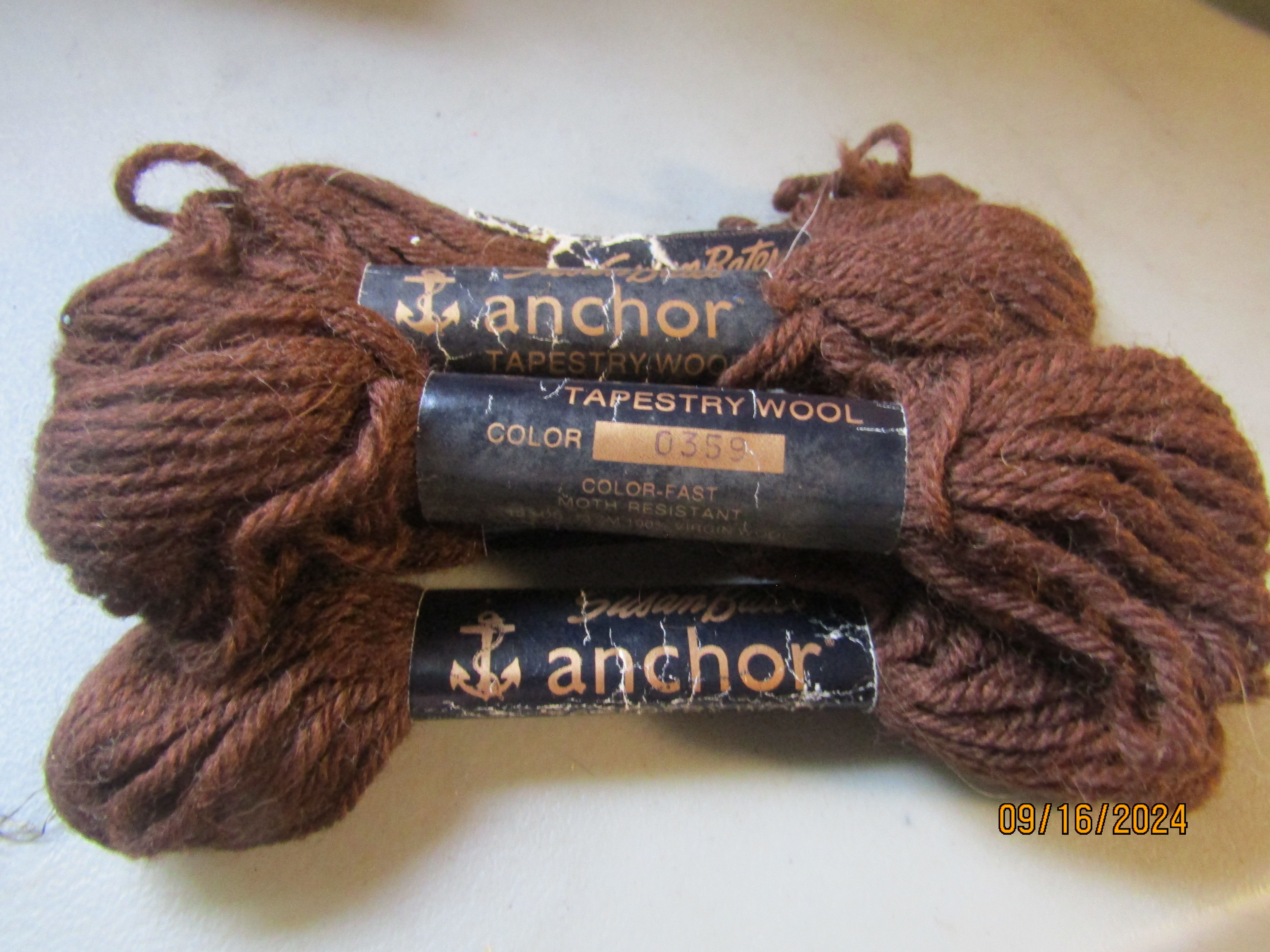Vintage Susan Bates Anchor Tapestry Wool Color # 0359