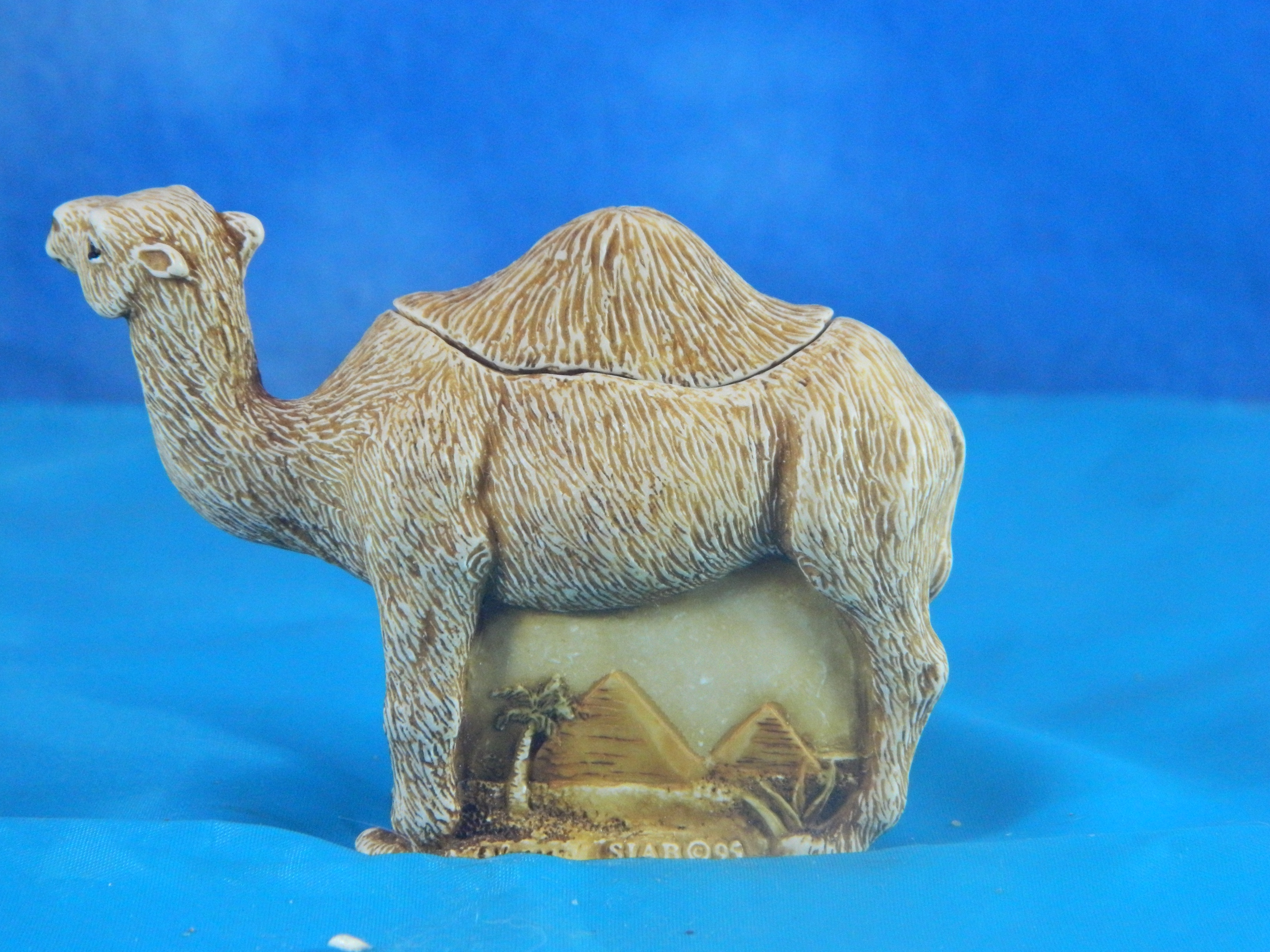 SIAB Surprise It's a Box Made in England Camel