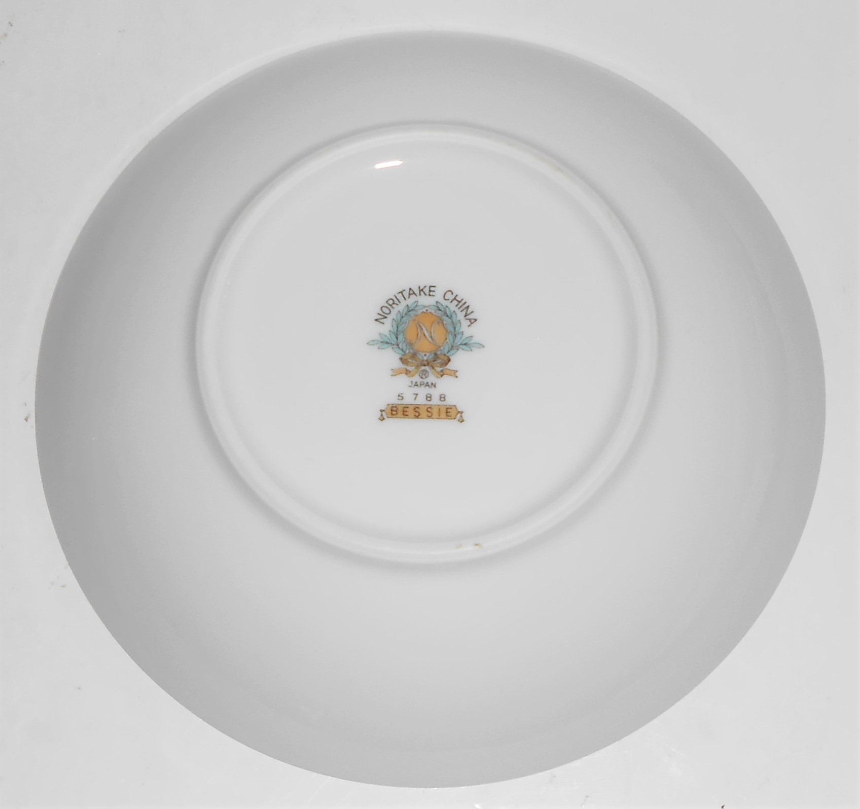 Noritake Porcelain China 5788 Bessie w/Platinum Fruit B