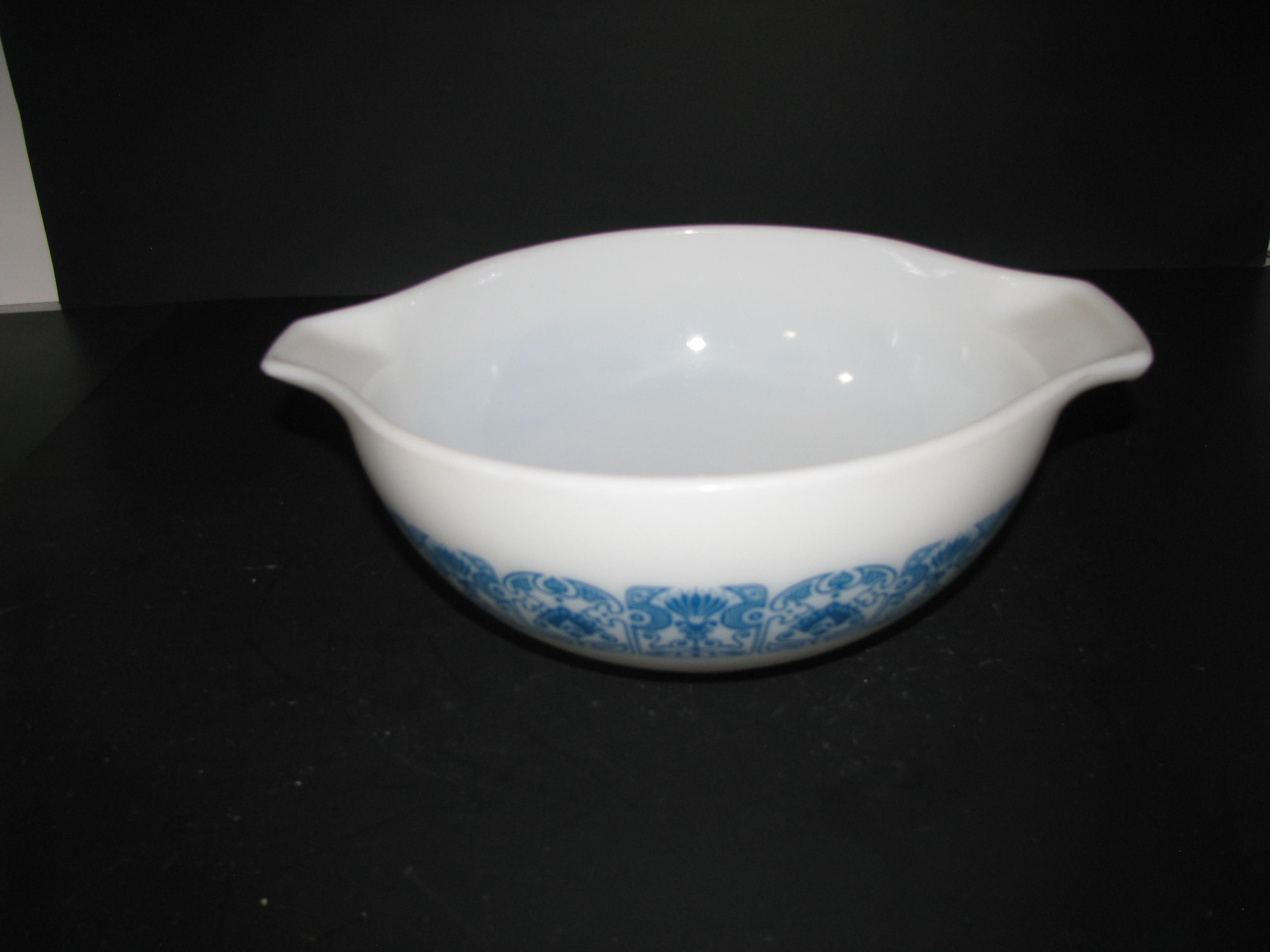 Vintage Pyrex Blue Horizon 443 2.5qt Cinderella Bowl