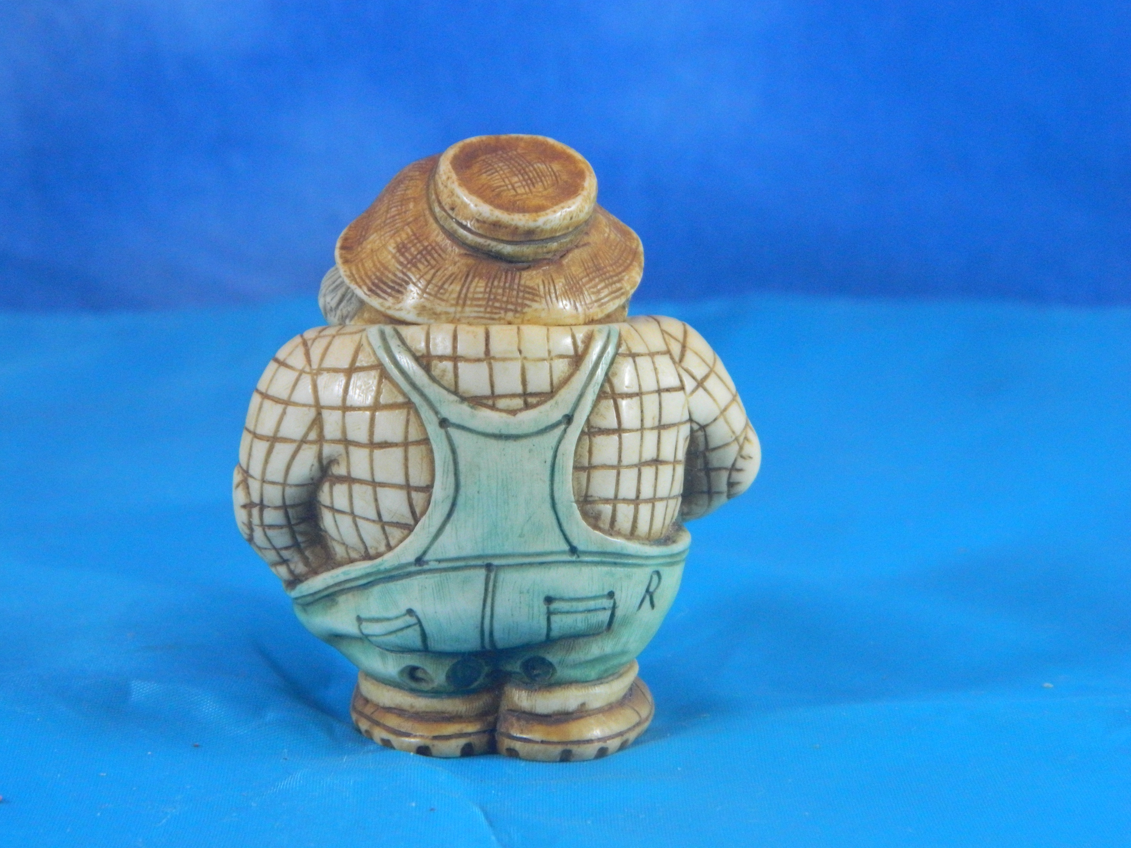 Harmony Ball Pot Bellys Cow Keeper