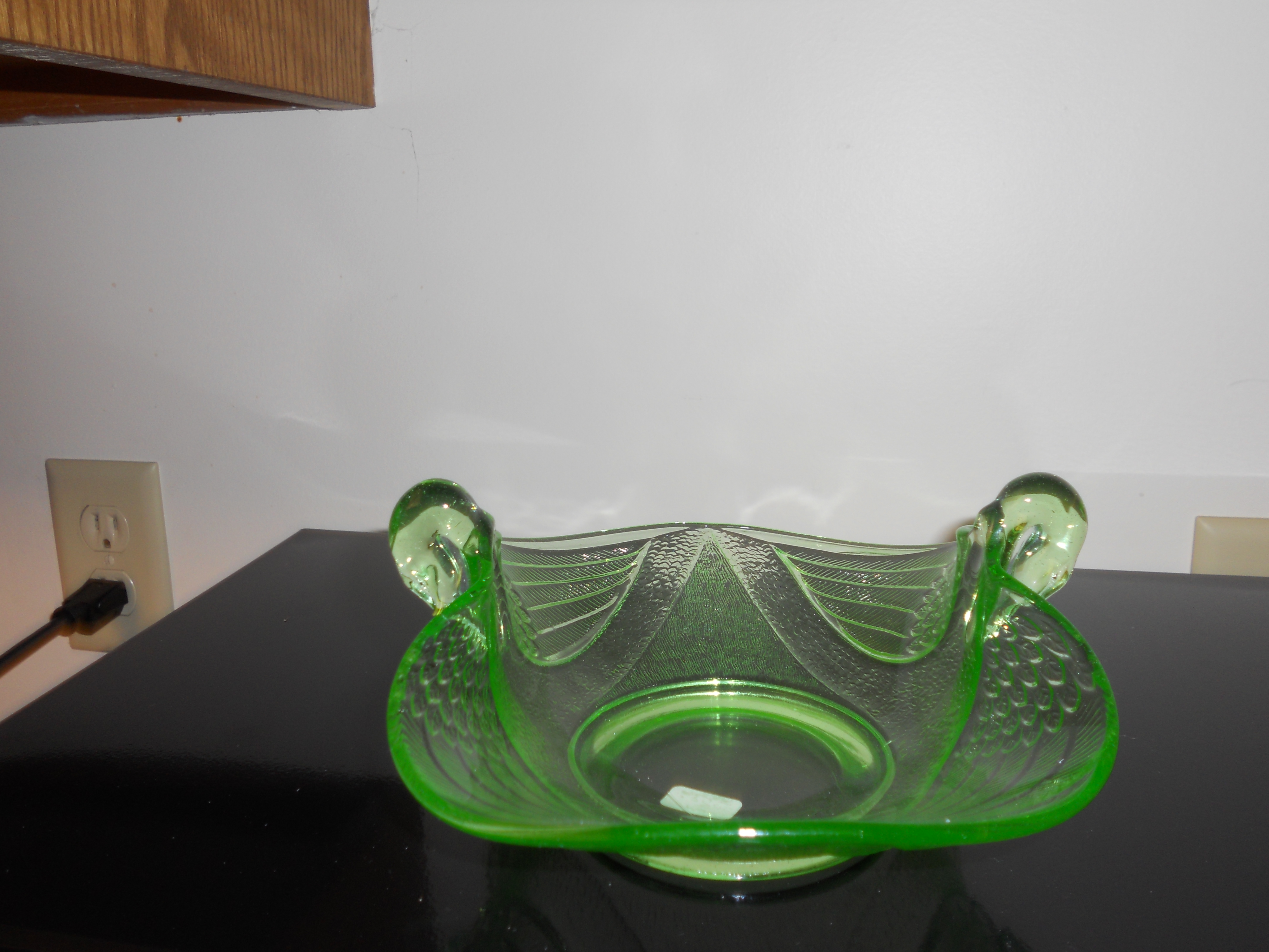 Fenton Art Glass Green Swan Bowl