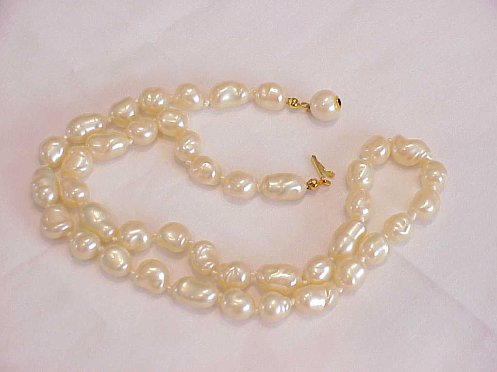 Baroque Or Potato Pearl Choker Necklace