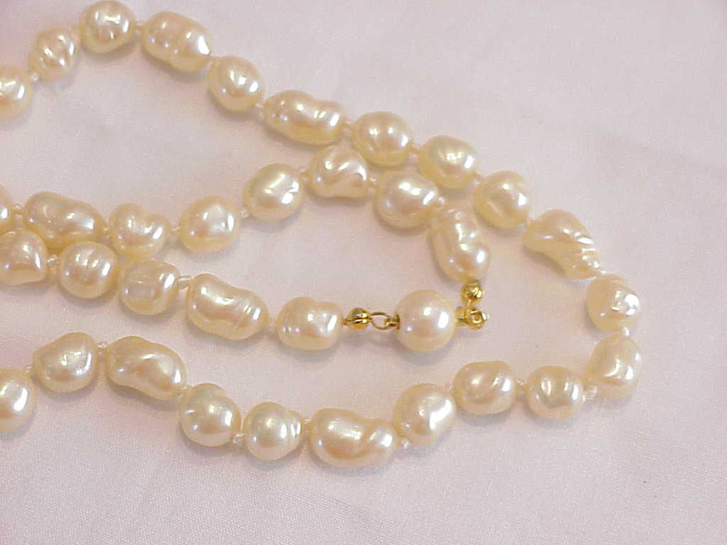 Baroque Or Potato Pearl Choker Necklace