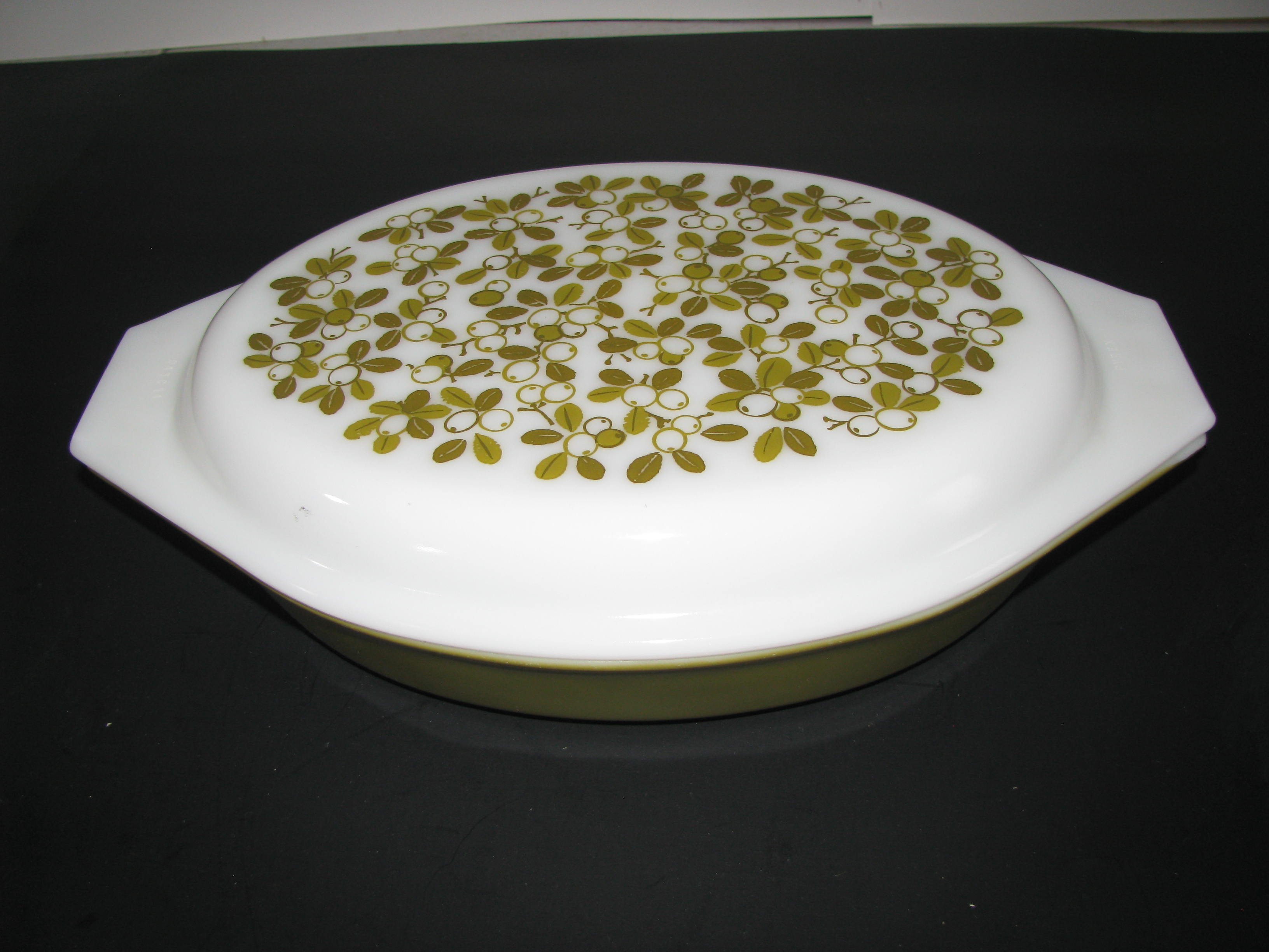 Vintage Pyrex Verde Dish with Lid
