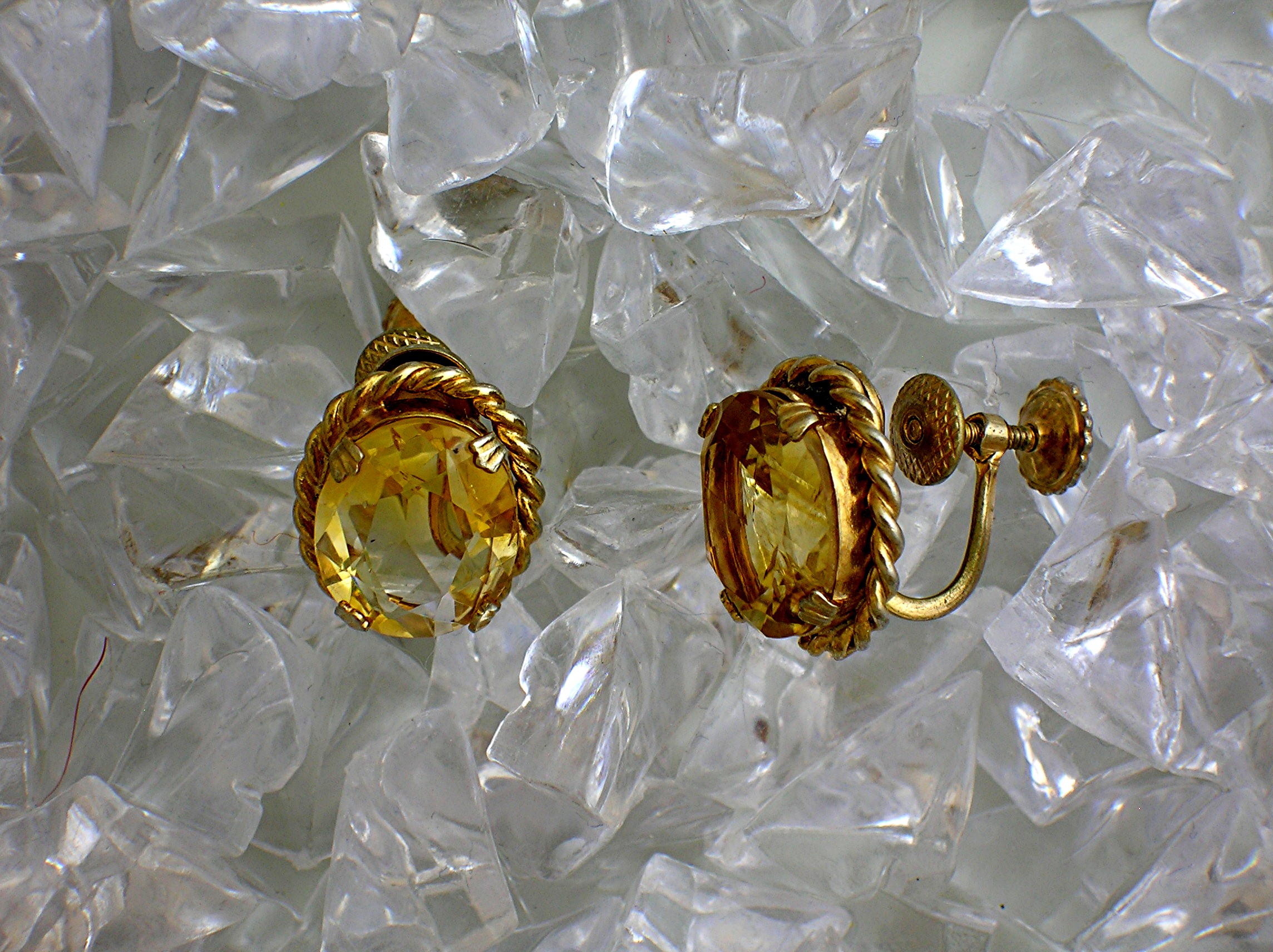 vintage pair of screwback goldtone earrings . . . . . .