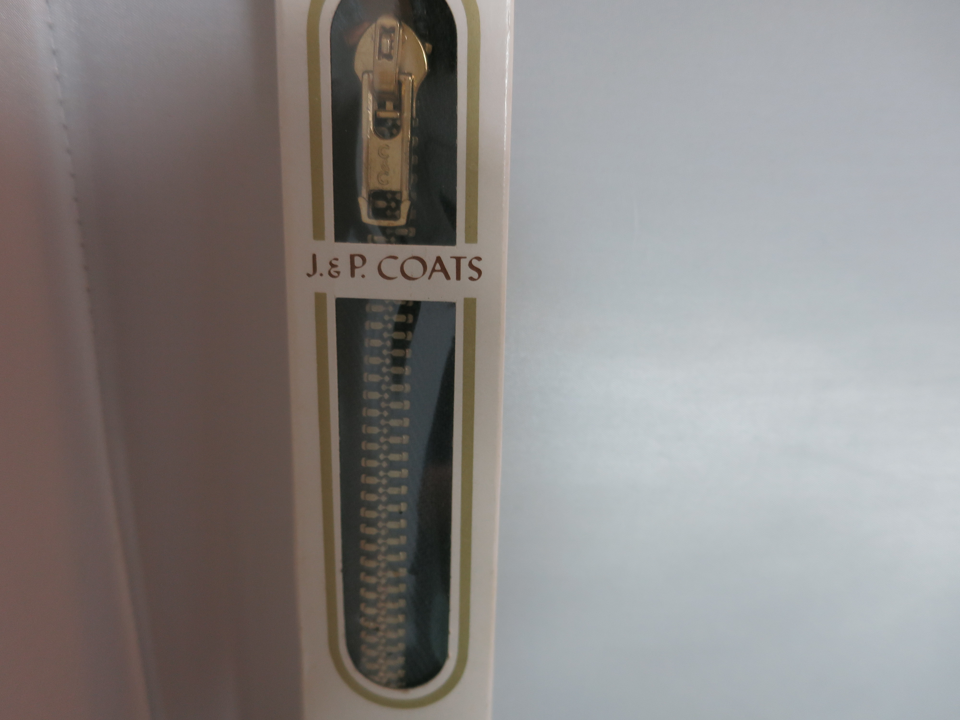 J & P Coats Jacket Zipper Heavy Weight 24 inches