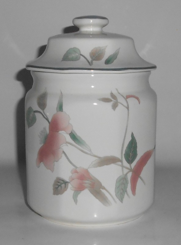 Mikasa China Silk Flowers Medium Canister w/Lid - MINT