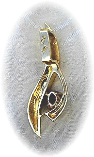 14K Gold 1ct Blue Sapphire Pendant