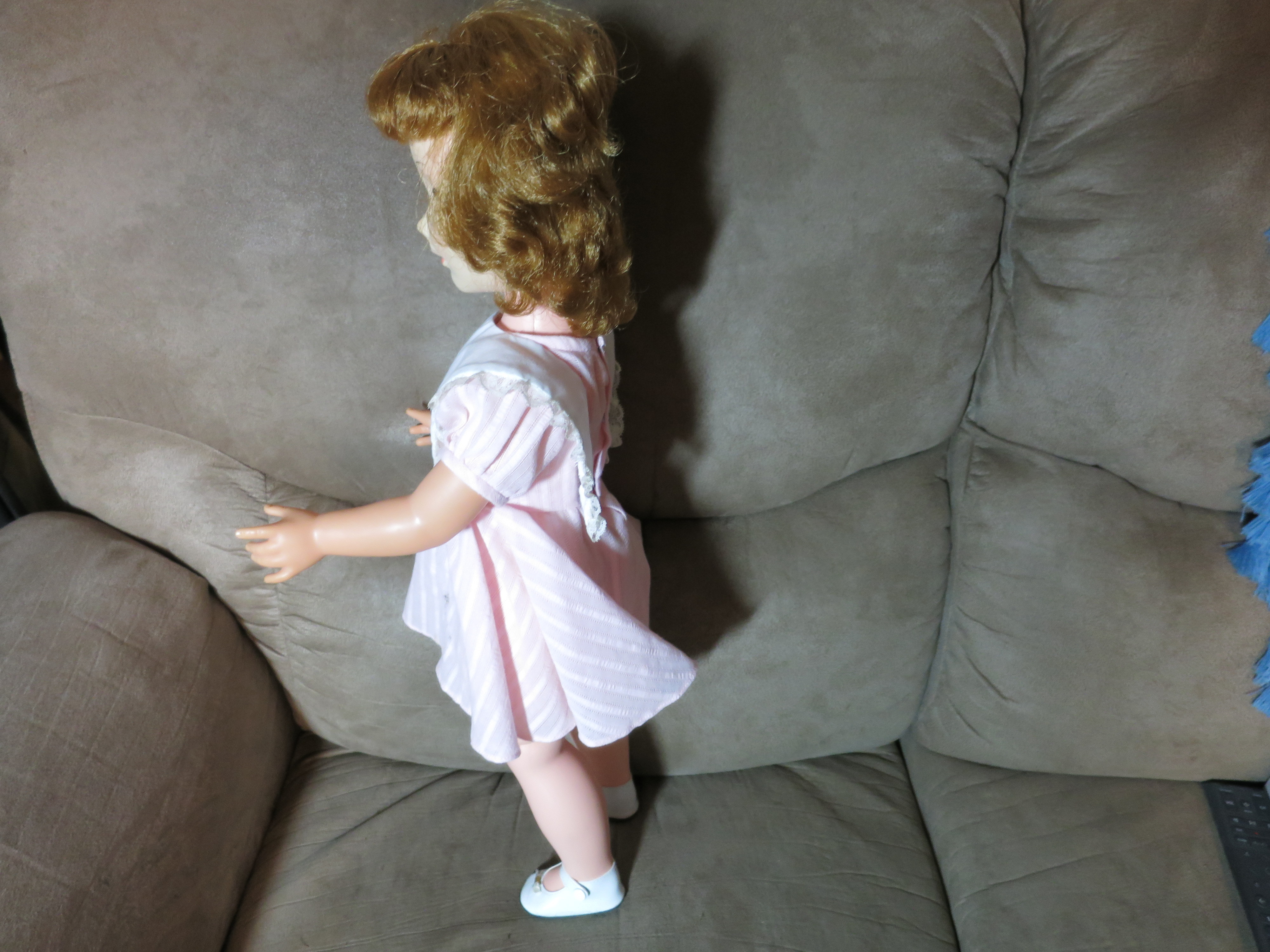 Suzy Homemaker Doll by Deluxe Reading 1964 22 inch
