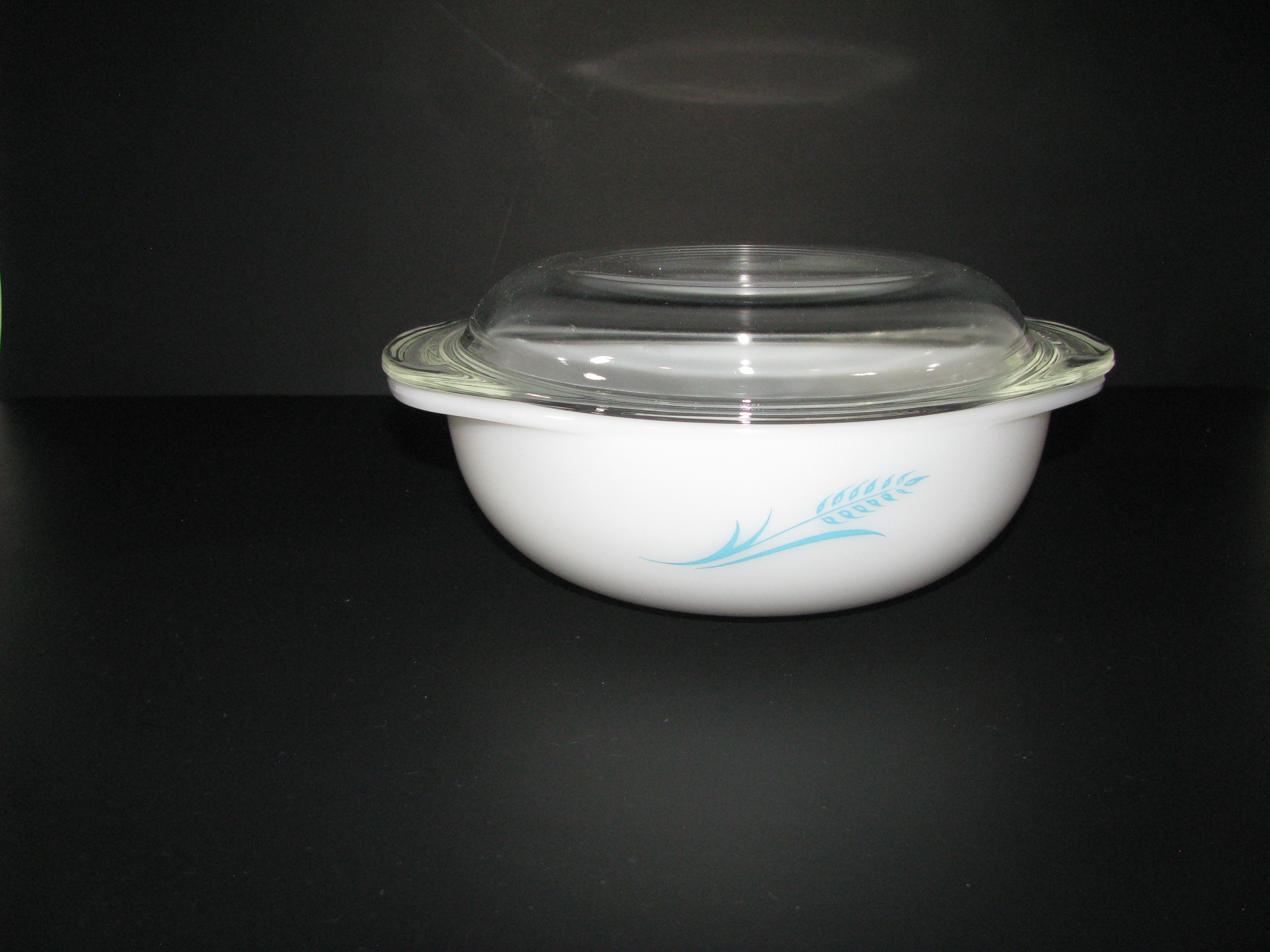 Vintage Pyrex Promo 023 1.5qt Blue Wheat  Dish
