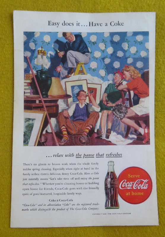 1946 Coca Cola (Coke) With Family Taking A Break From Decorating