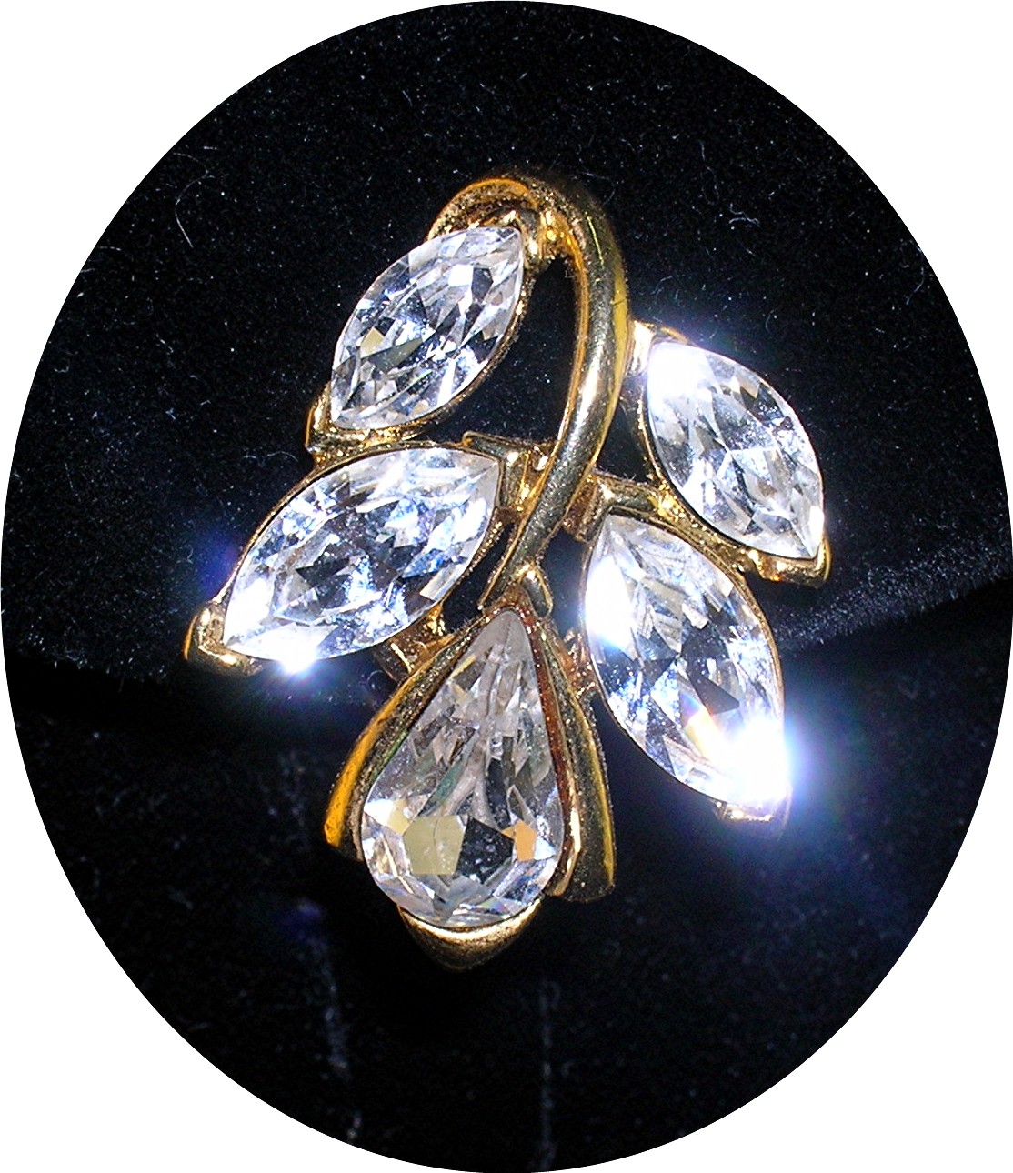 Earrings TRIFARI TM Vintage Gold and Crystal Clip