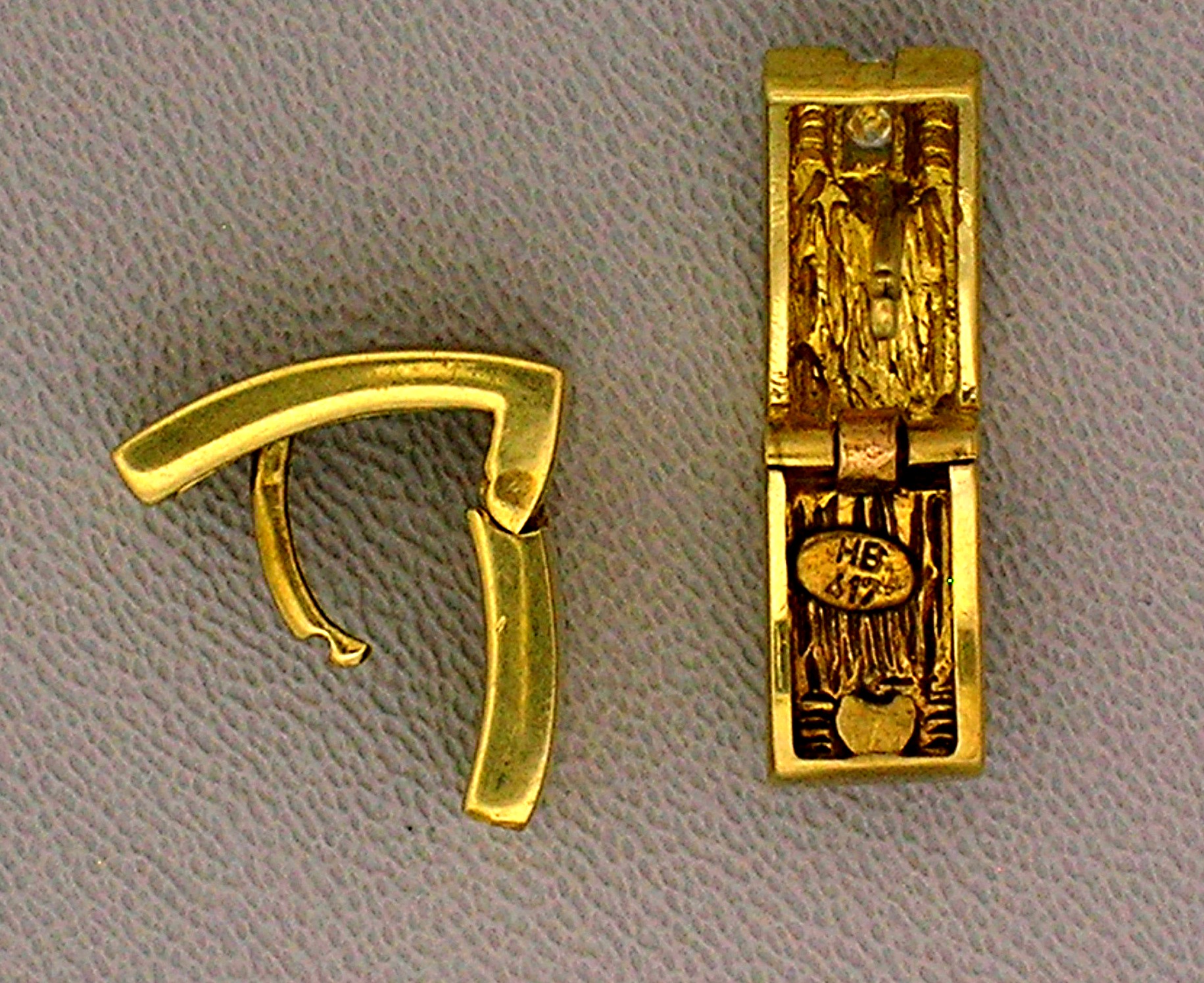 Earrings Diamond and 15kt Gold Signed HB Huggie