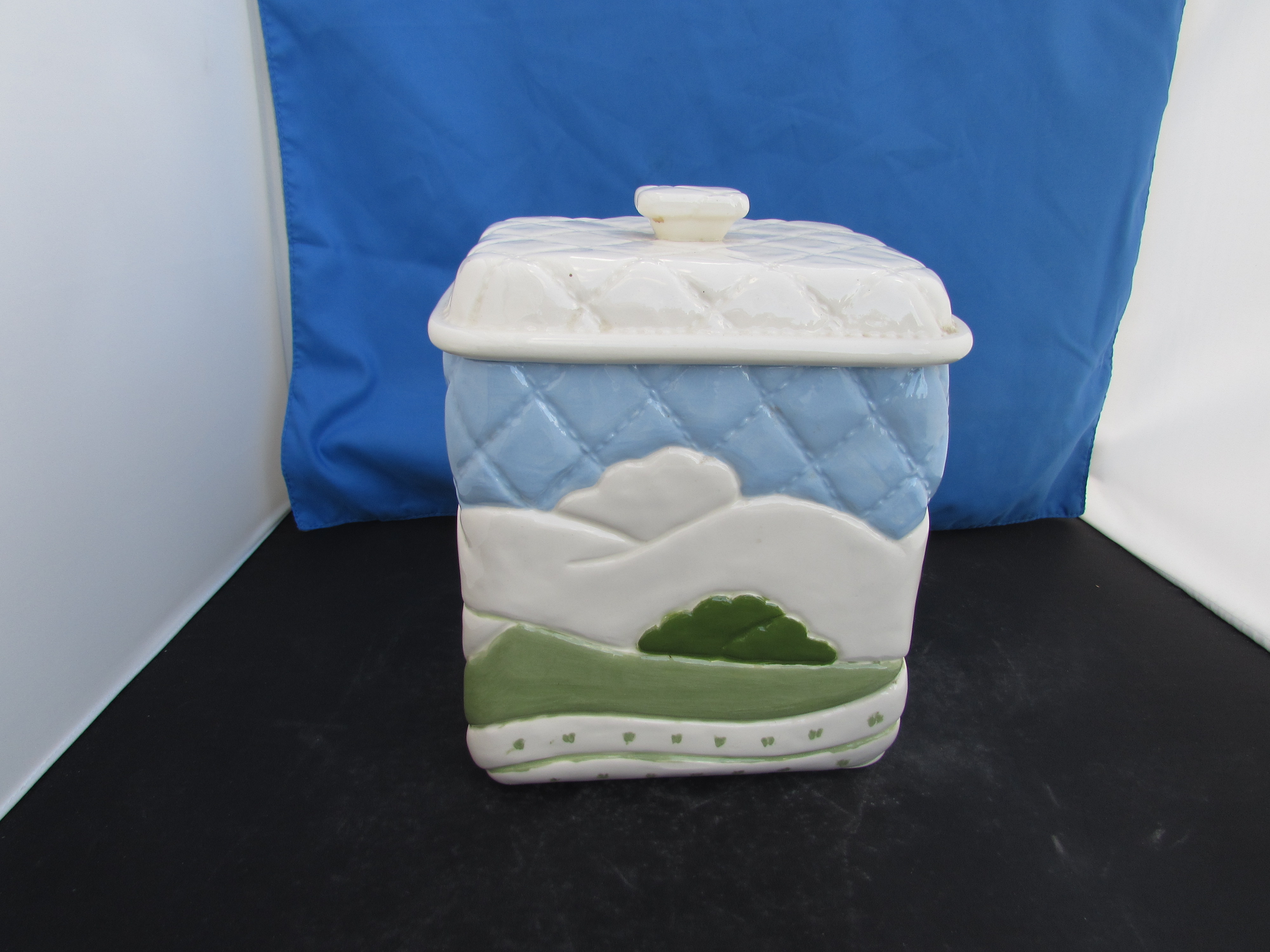 Barn Duck Ceramic Cookie jar marked love you Mom Rare