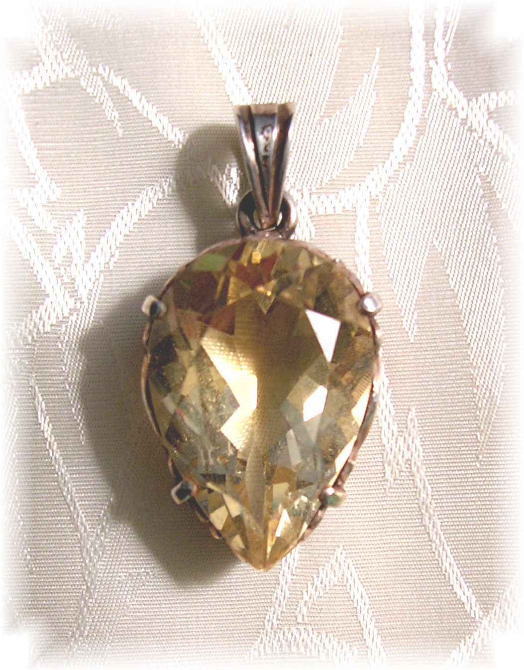 Sterling Silver Pear Shaped Lemon Citrine Pendant