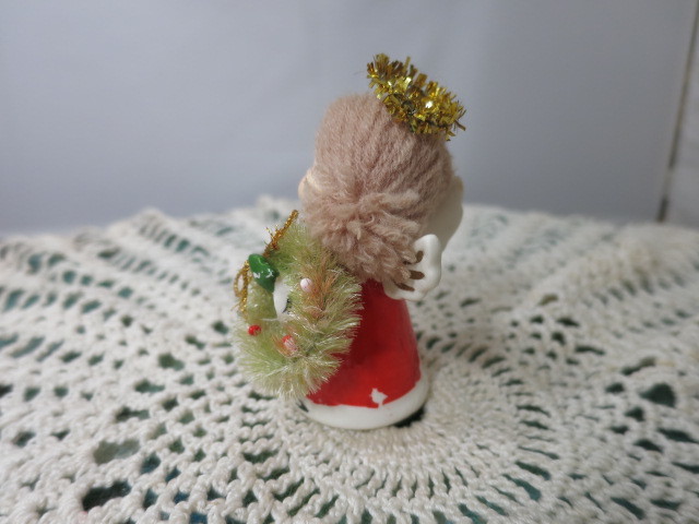 Vintage Napcoware Ceramic Christmas Angel Caroling 9750 Figurine