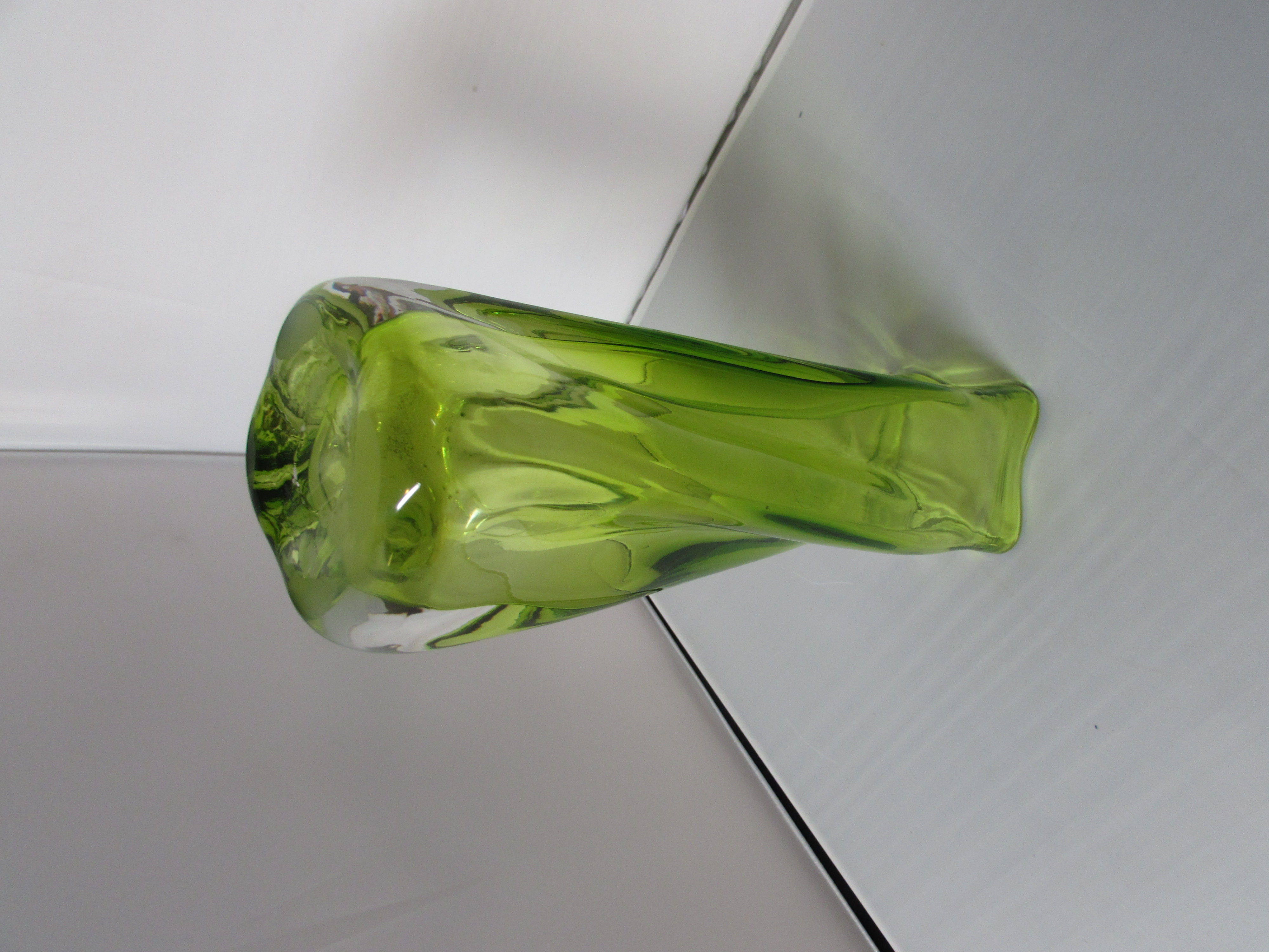 Elegant Ultra Green Art Glass Vase Height 11 3/4
