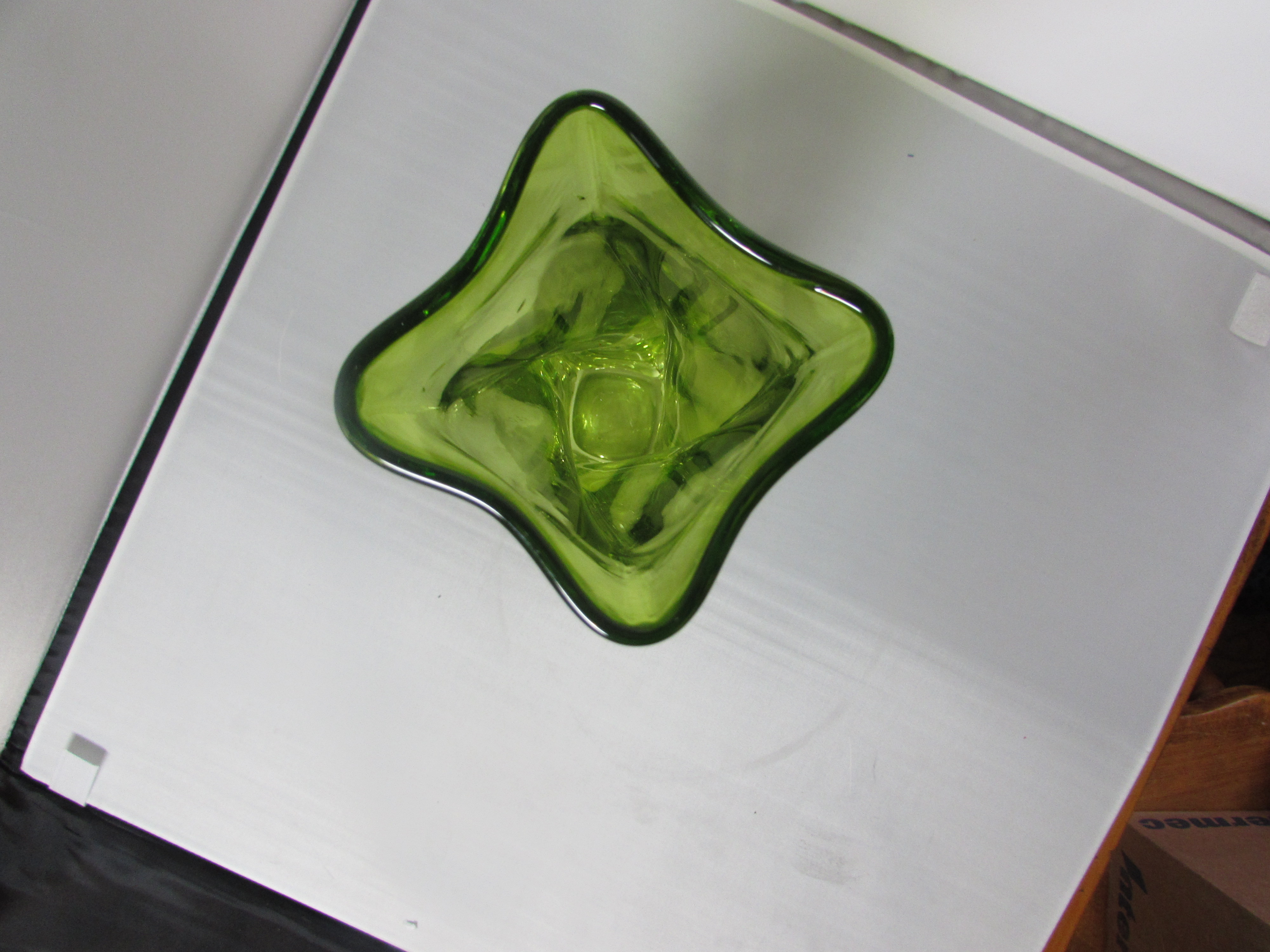 Elegant Ultra Green Art Glass Vase Height 11 3/4