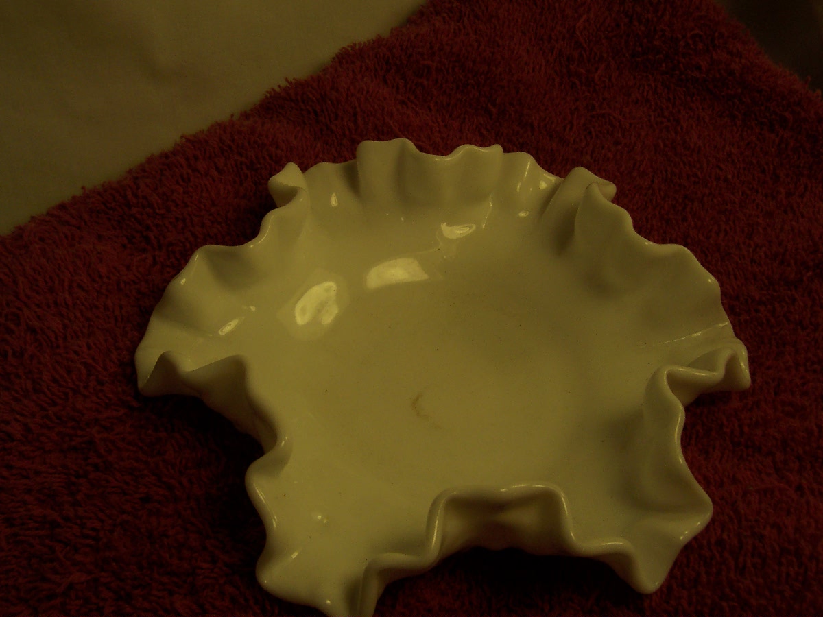 Fenton Hobnail Crimped Ruffled Edge Dish Bowl