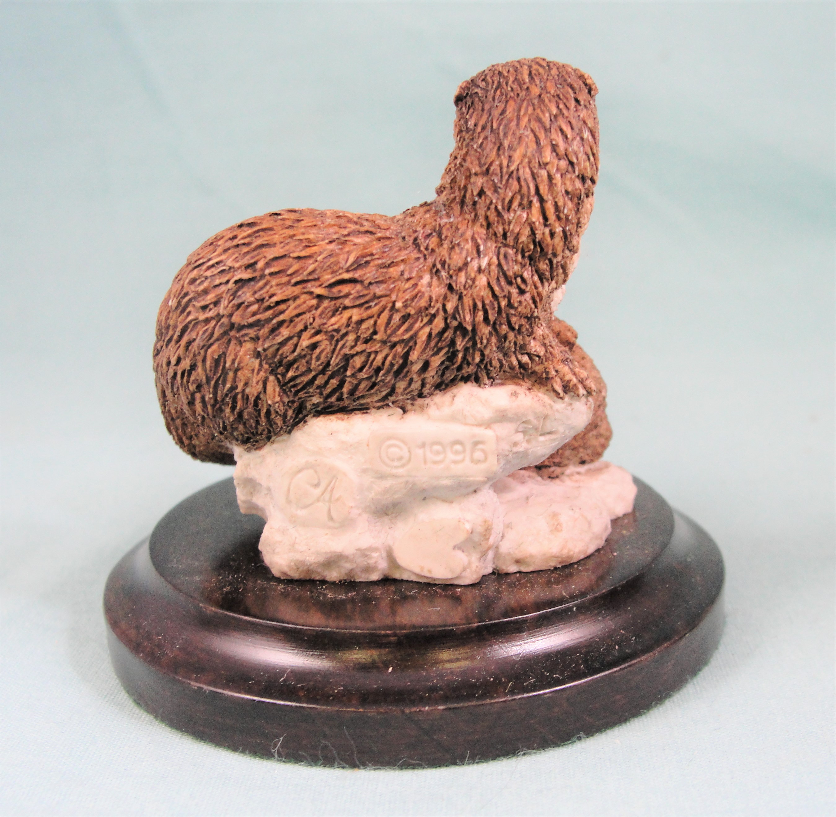 Country Artists Stratford Collection Resin Otter Family