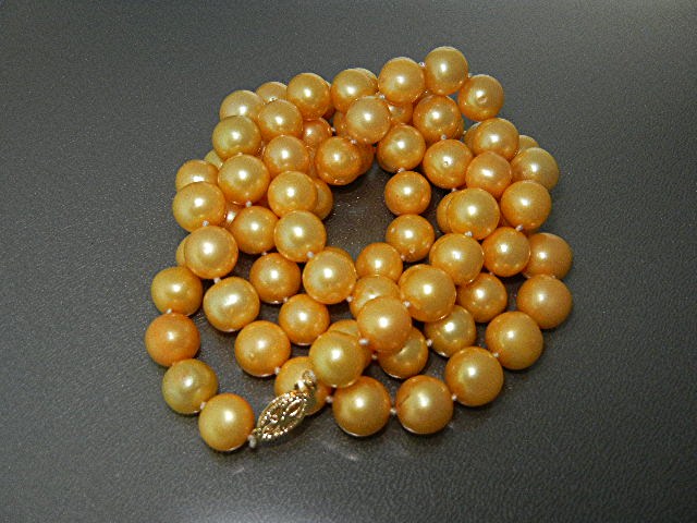 14K Gold Gold South Sea Pearls 10.5mm
